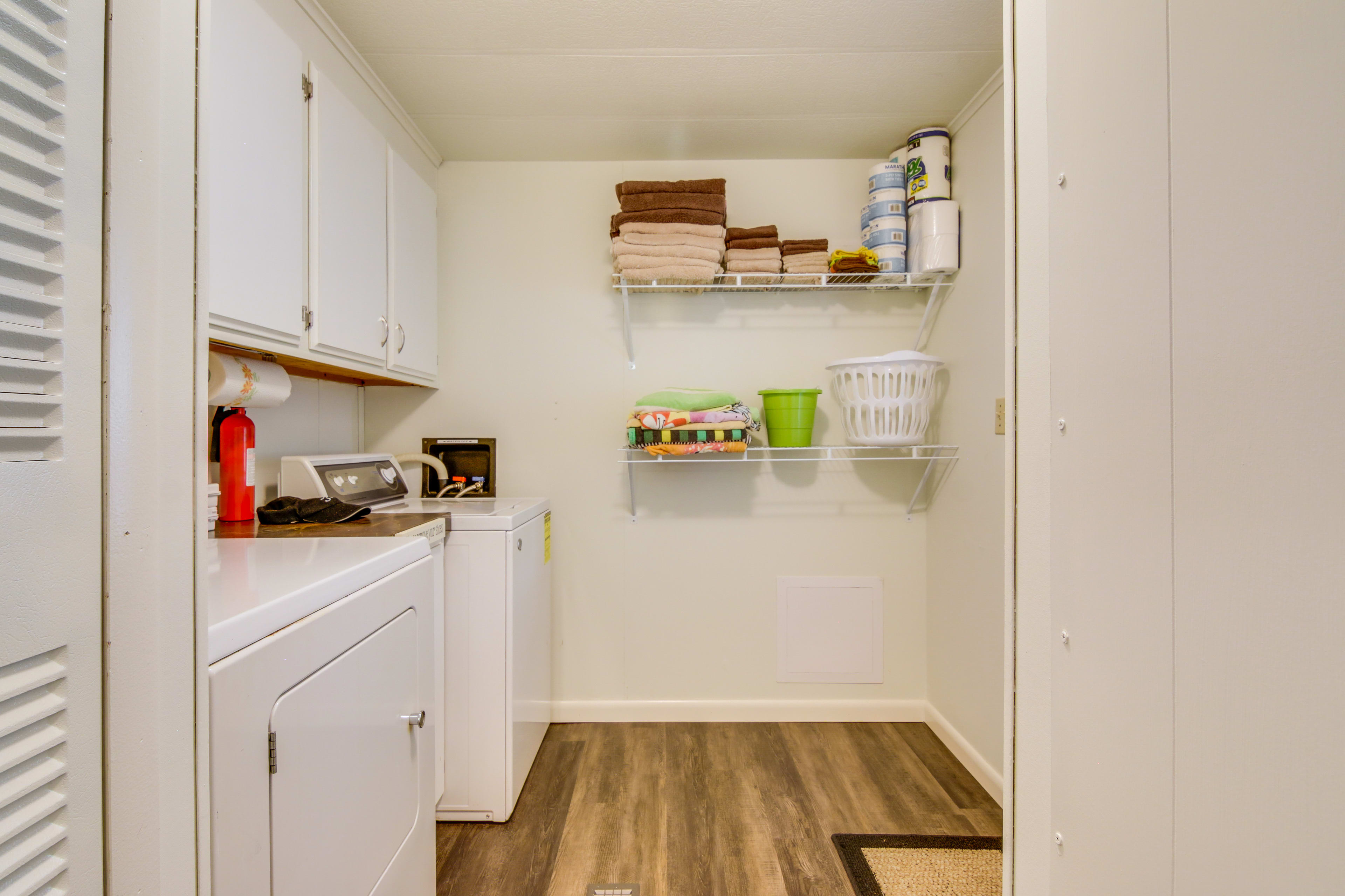 Laundry Room | Washer & Dryer