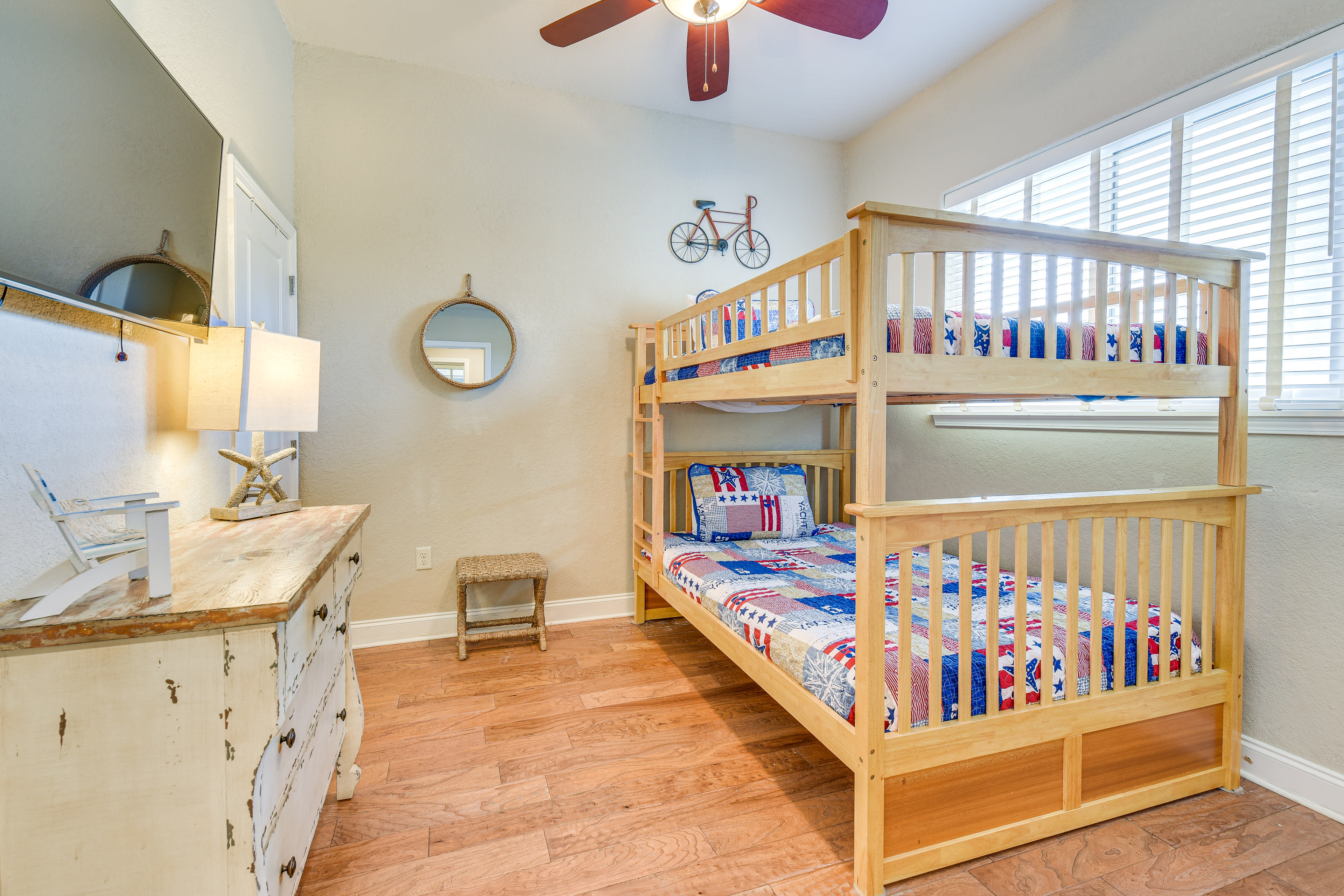 Bedroom 3 | Full Bunk Bed