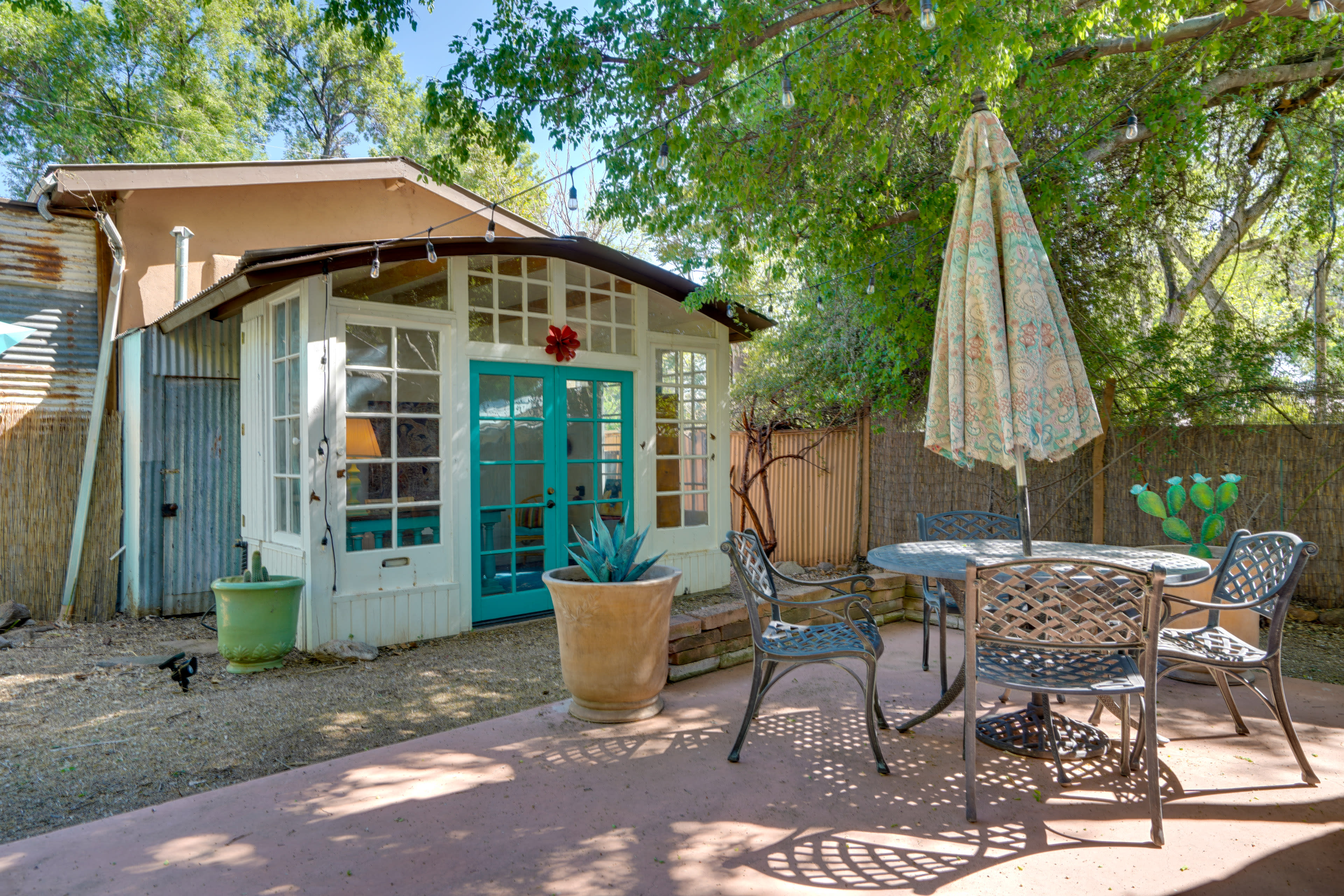 Private Backyard | Outdoor Dining