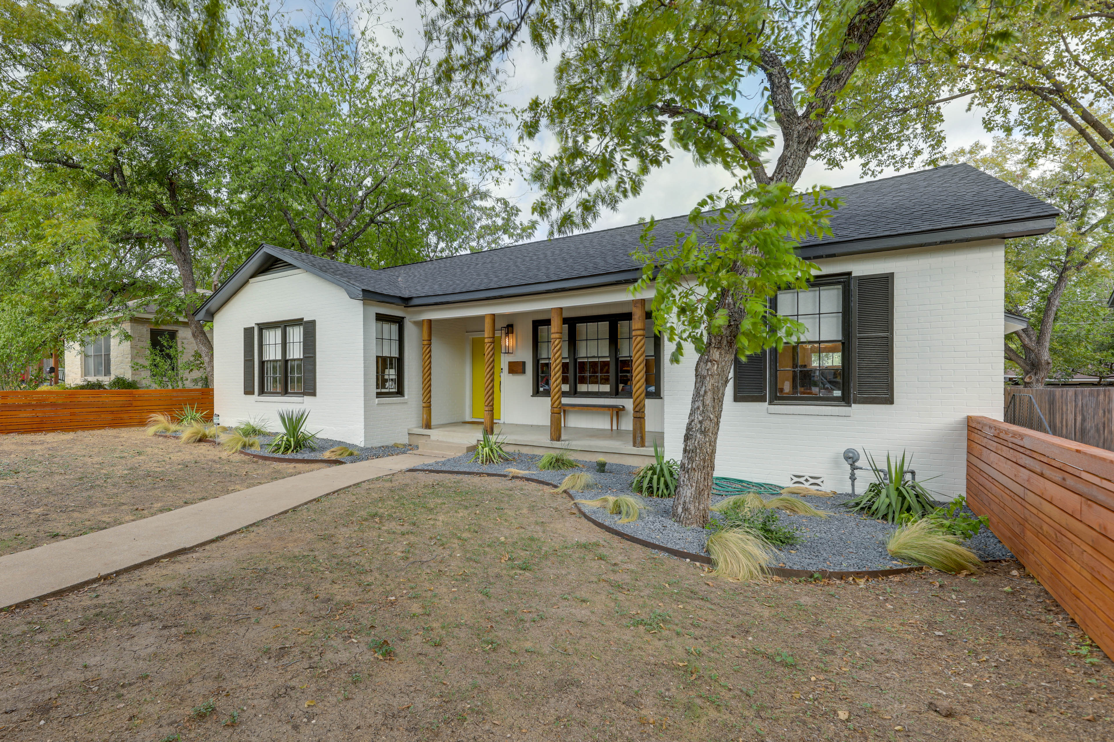 Austin Vacation Rental | 3BR | 2BA | 2,120 Sq Ft | 3 Steps to Enter