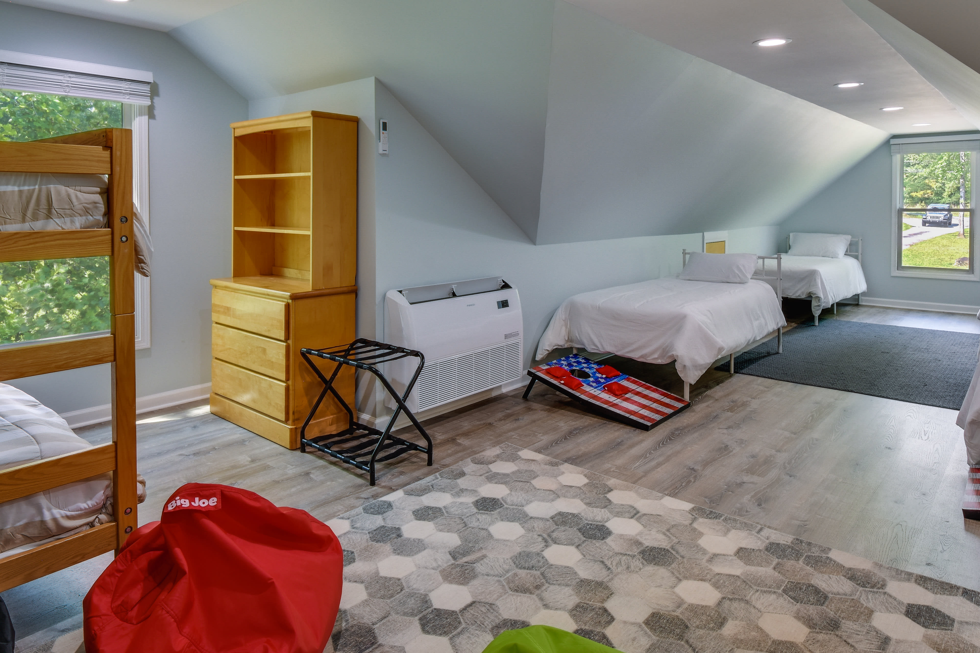 Bedroom 4 | 2nd Floor | Twin Bunk Bed | 4 Twin Beds | Smart TV