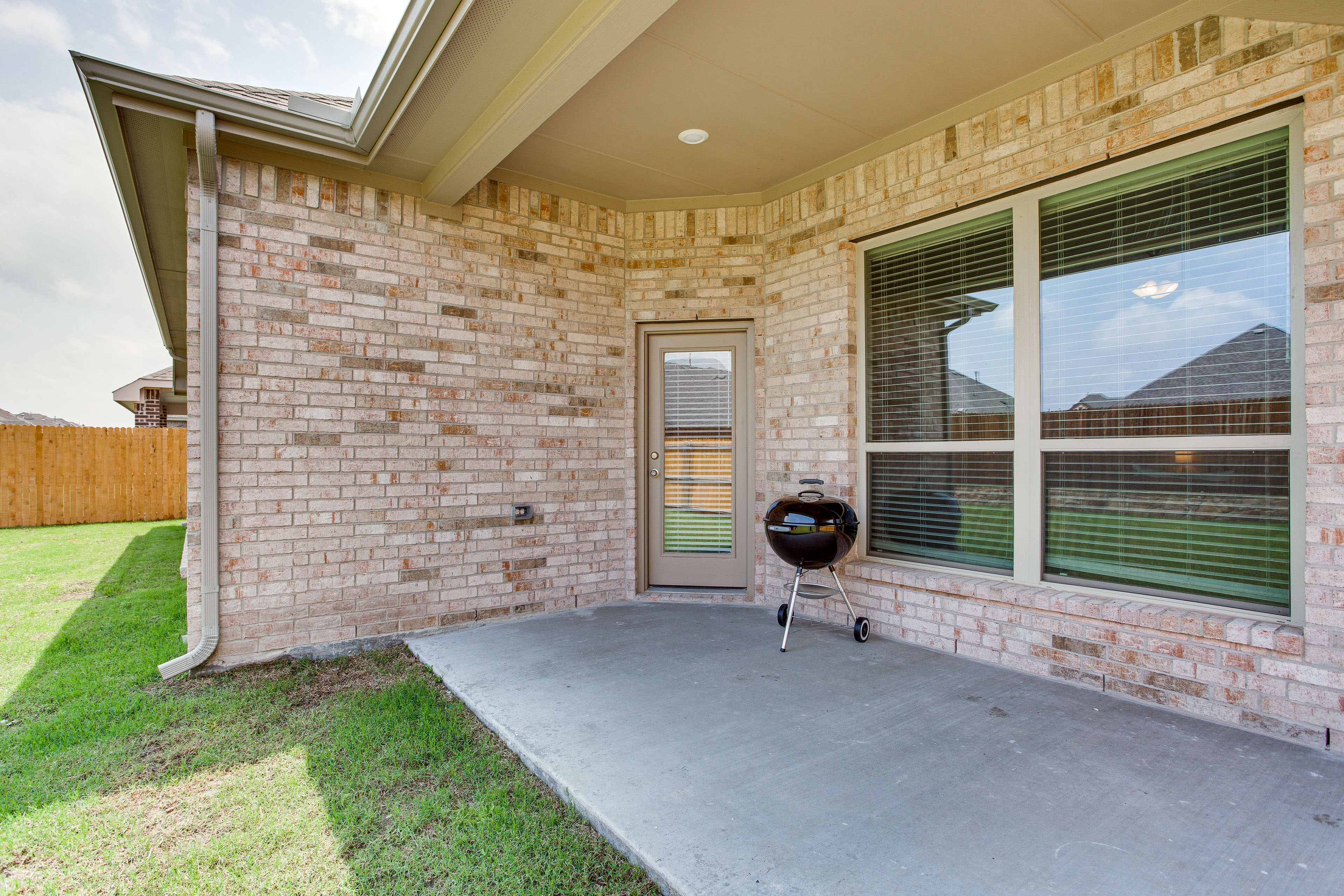 Patio | Charcoal Grill