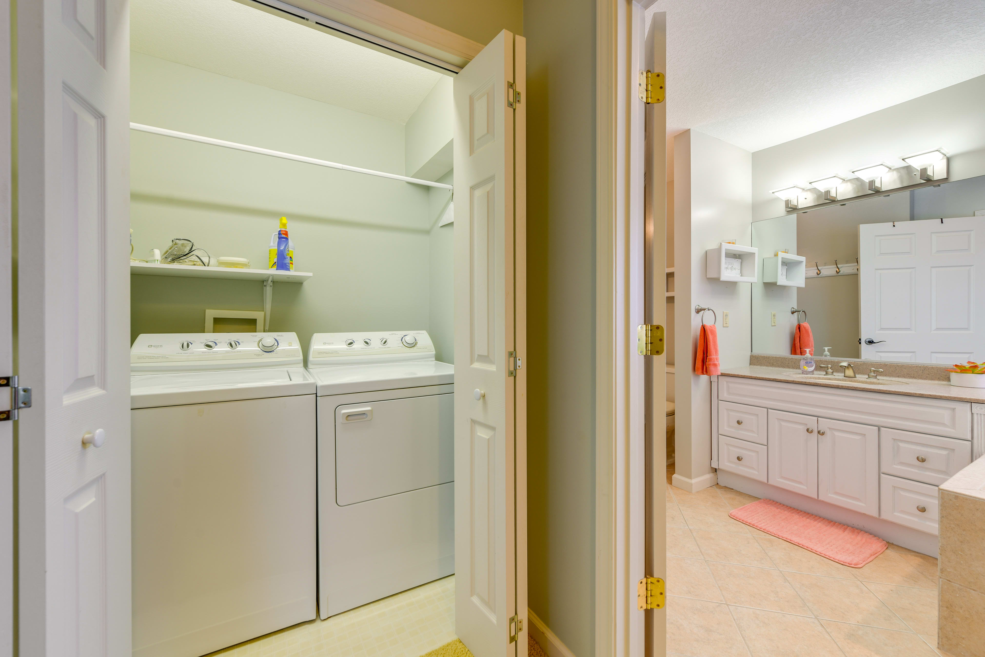 Walk-In Closet | Washer & Dryer