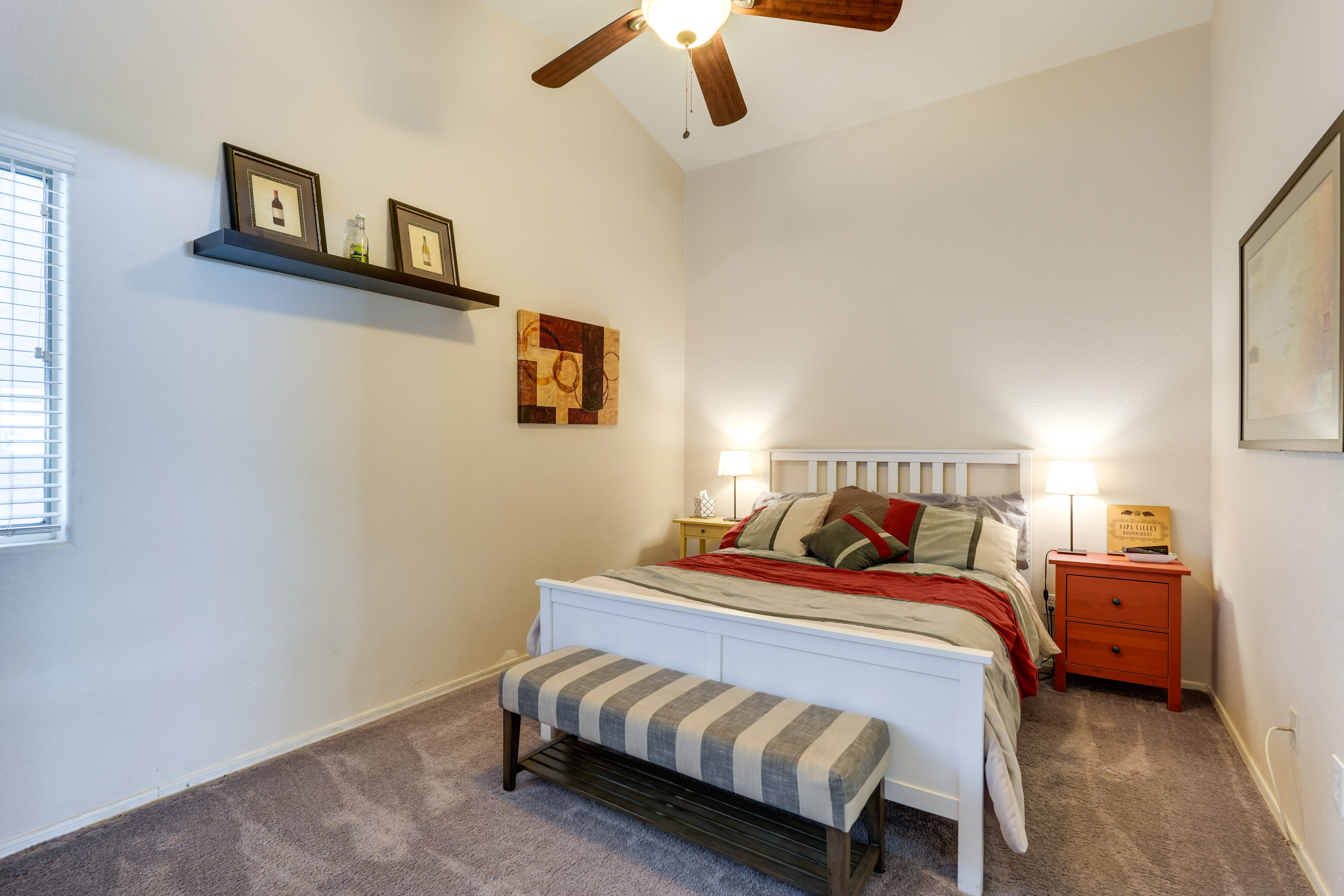 Bedroom 2 | Queen Bed | Smart TV | Linens Provided