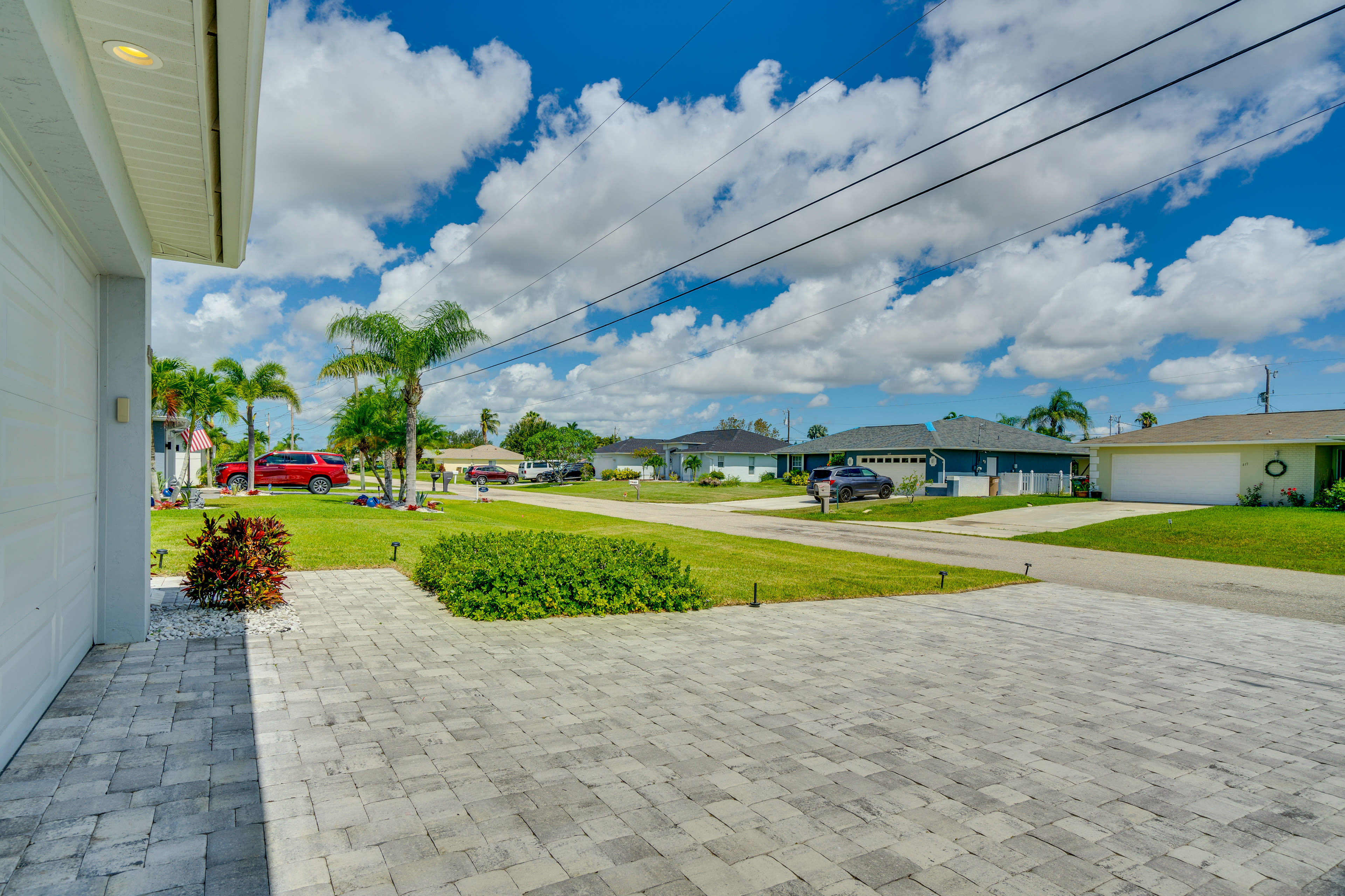 Parking | Driveway (2 Vehicles)