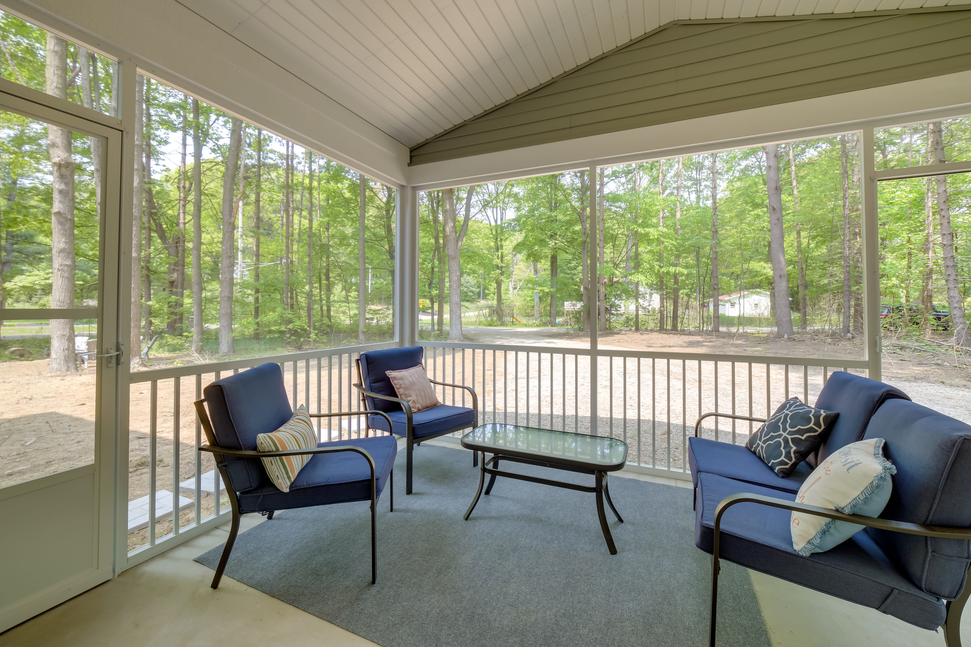 Screened Porch | Outdoor Dining Area | Fire Pit