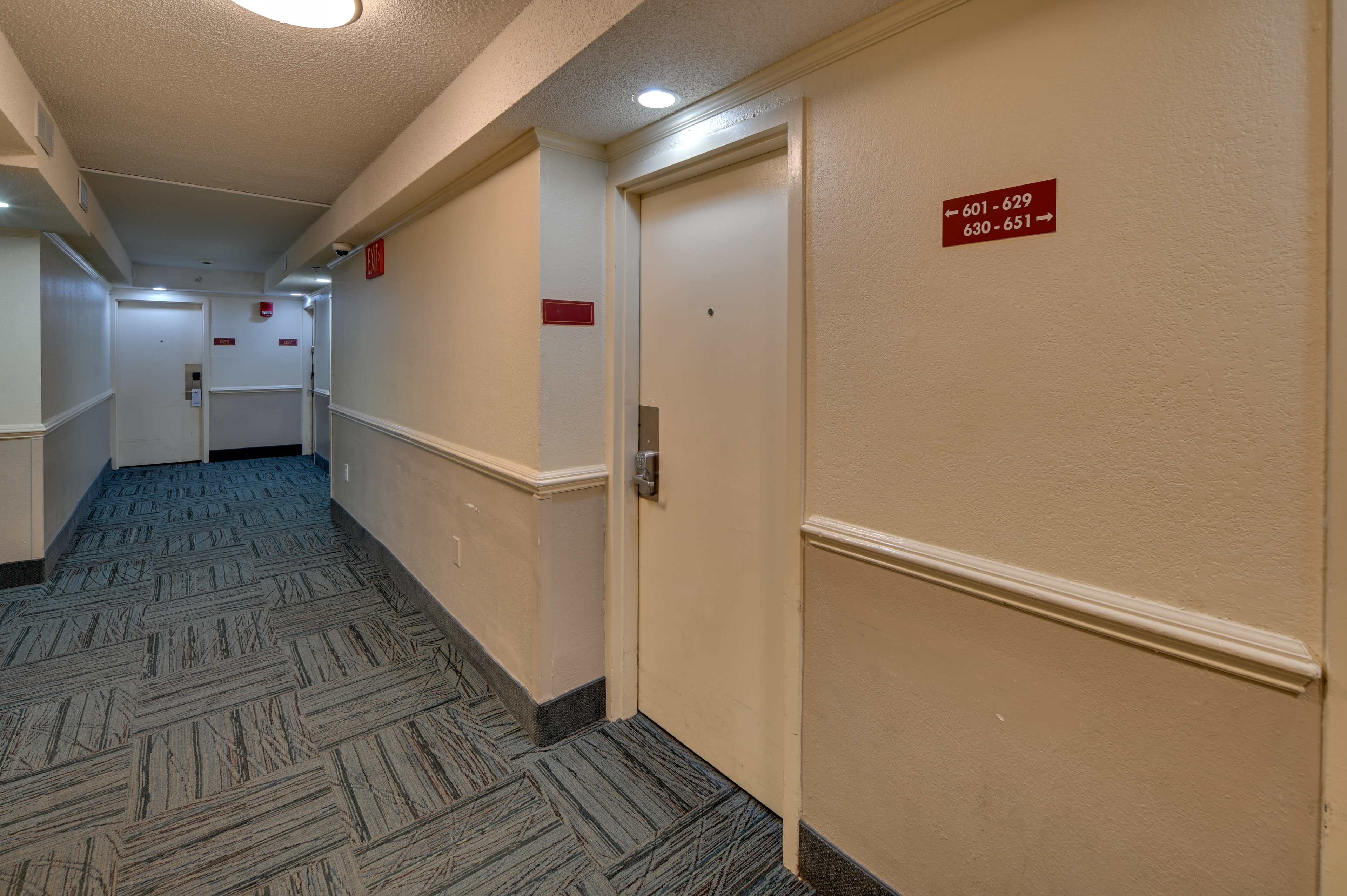 Entryway | 6th-Floor Unit