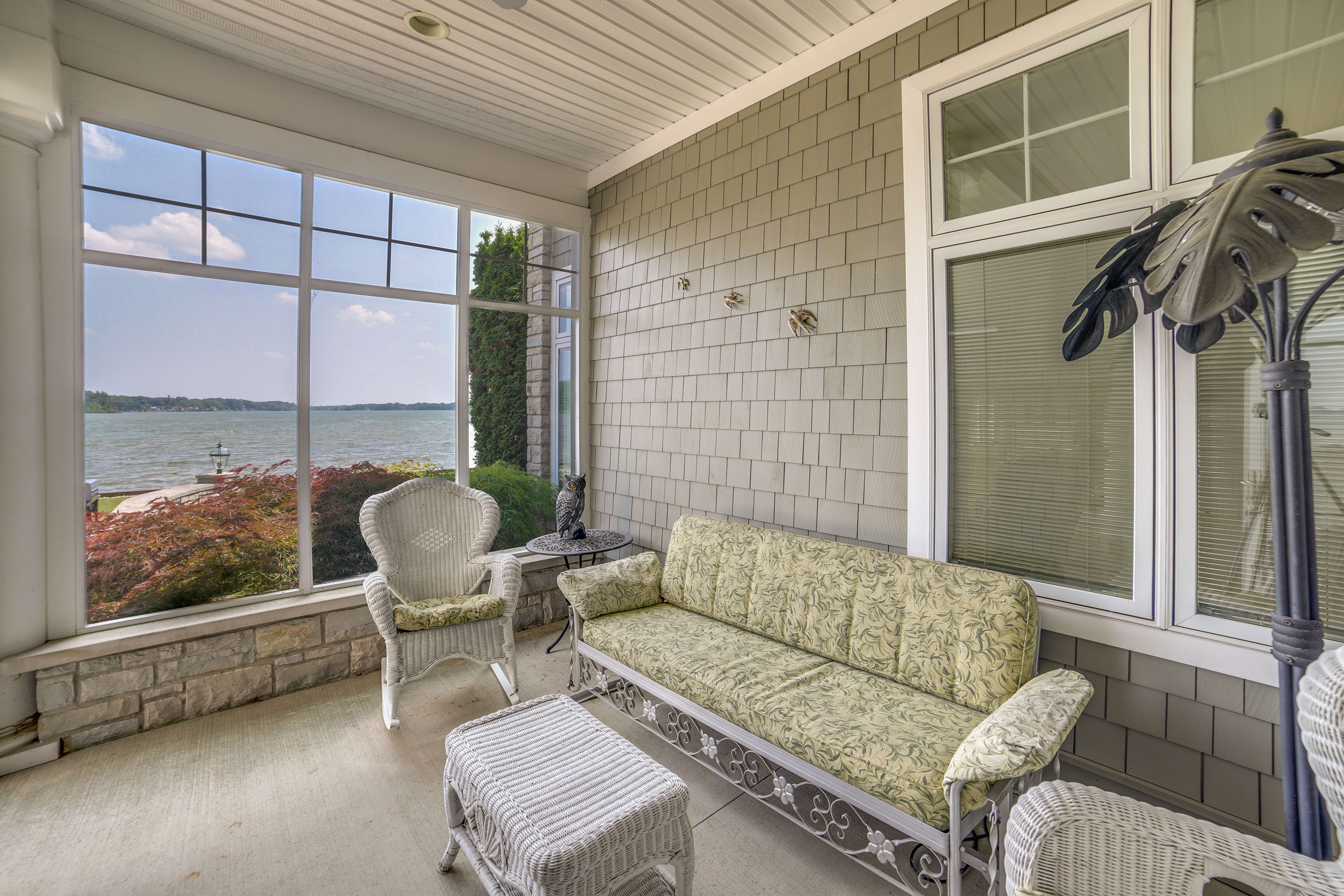 Private Screened-In Porch