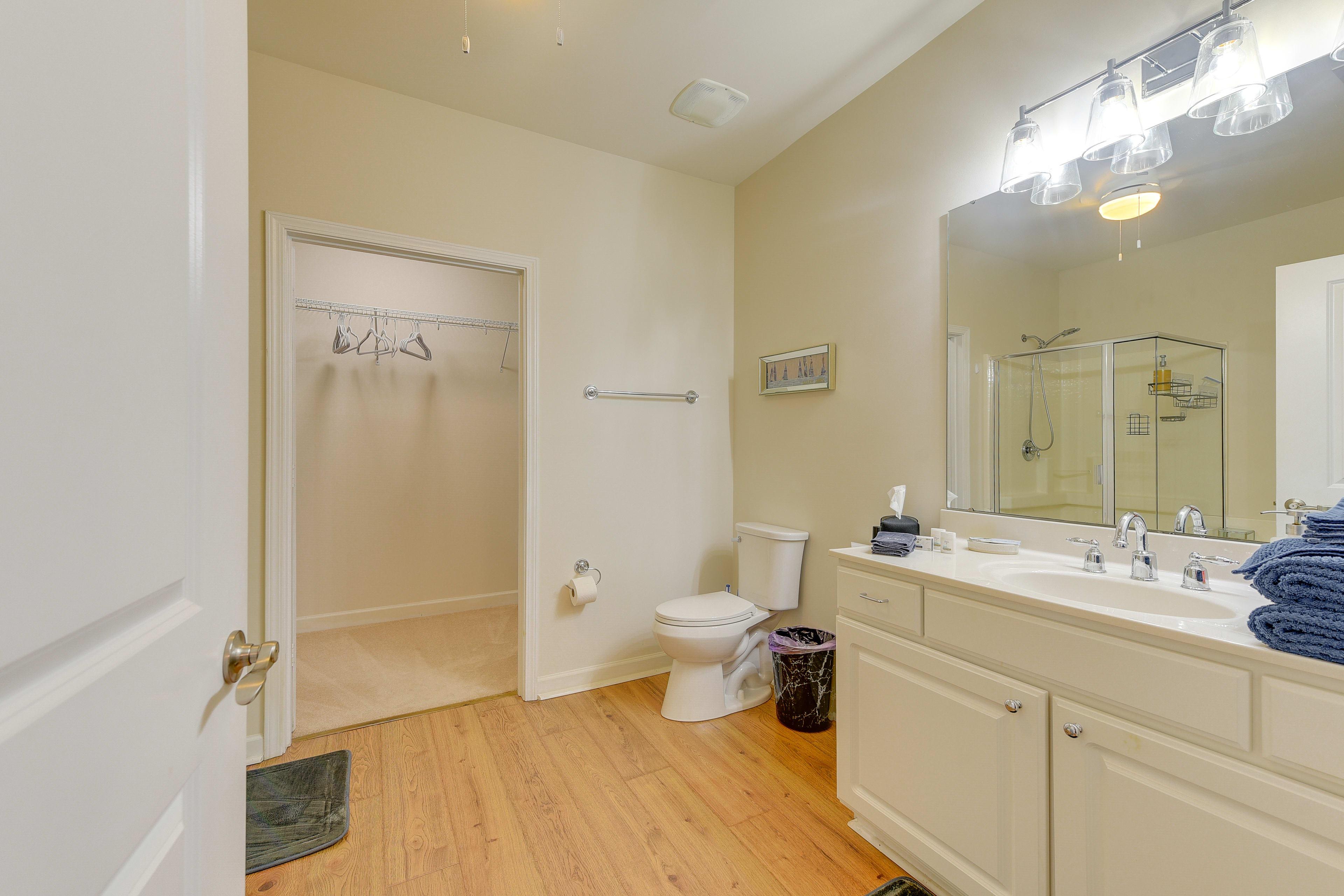 En-Suite Bathroom | Walk-In Closet