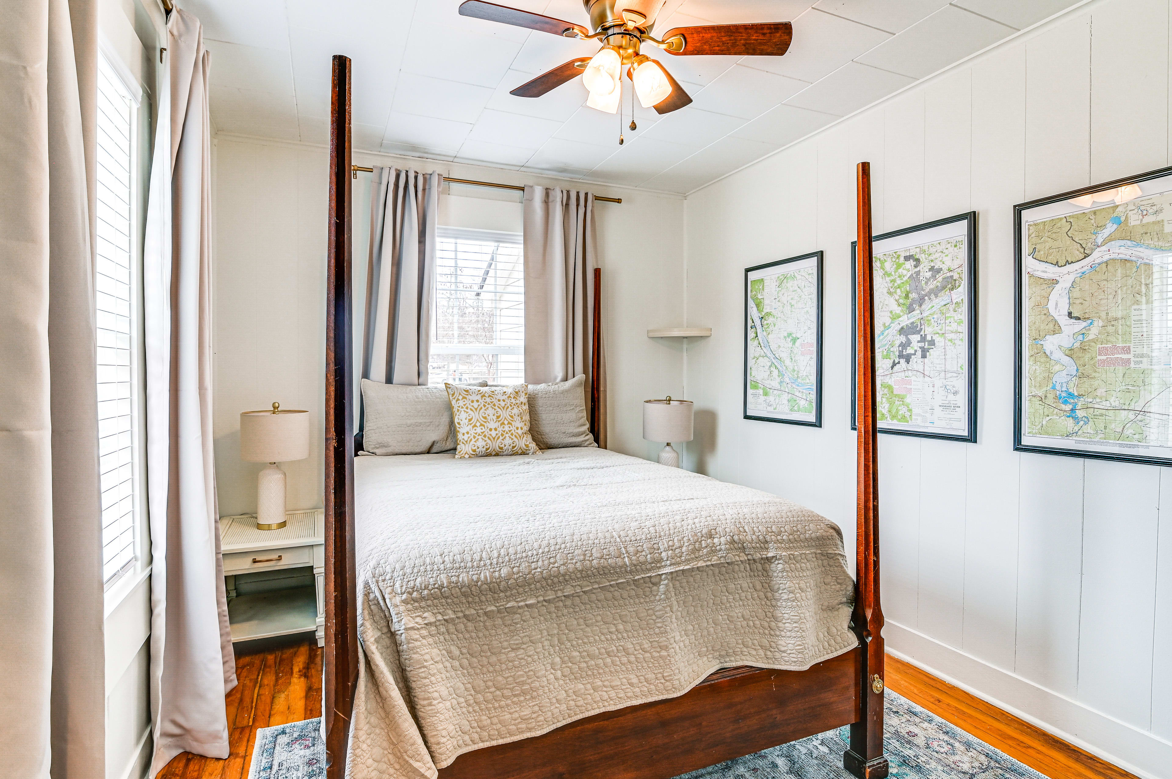 Bedroom 1 | Main Level | Queen Bed | Linens Provided