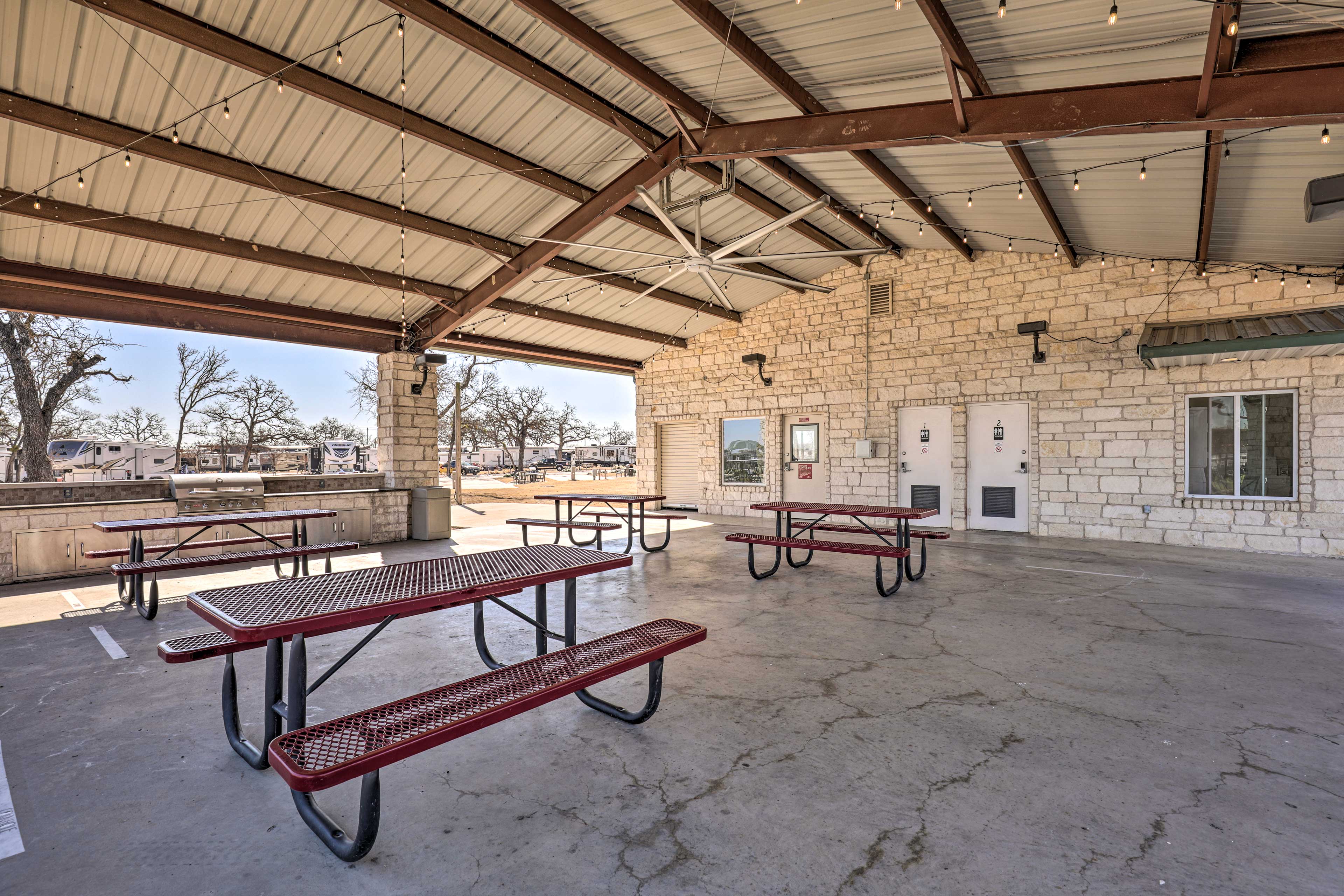 Community Amenities | Picnic & Grilling Area