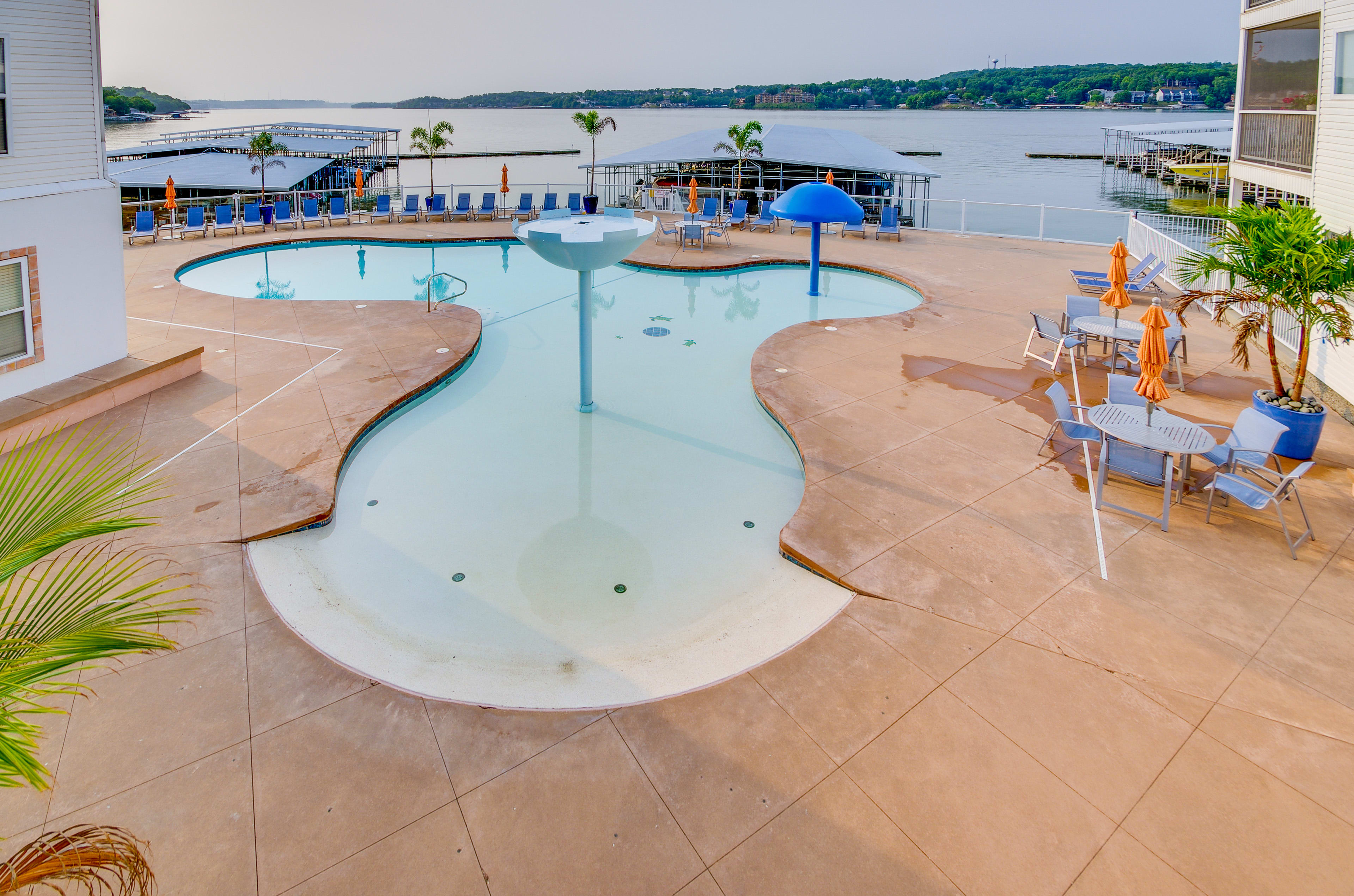 Community Amenities | Pool & Marina