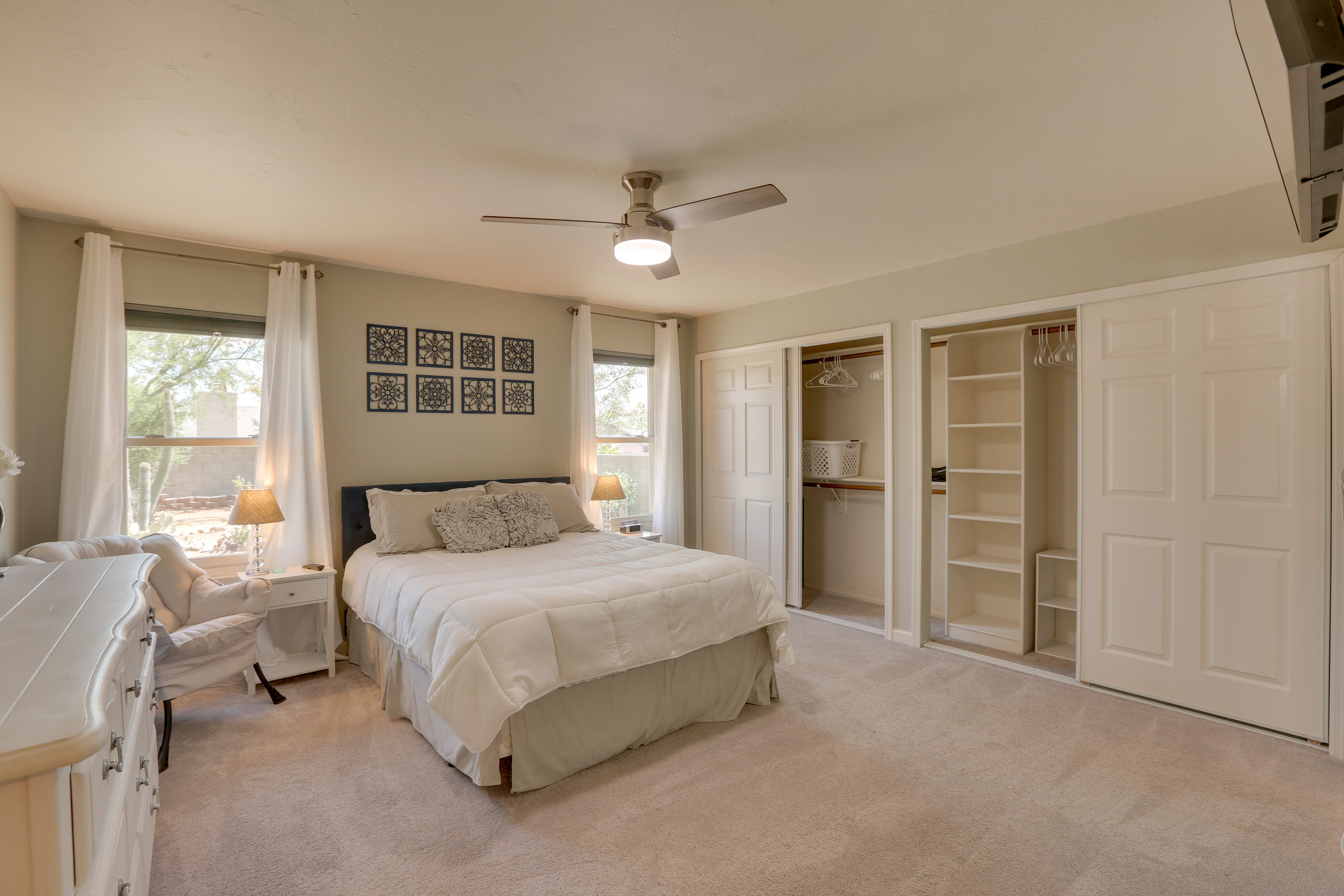 Bedroom 1 | Queen Bed | En-Suite Bathroom