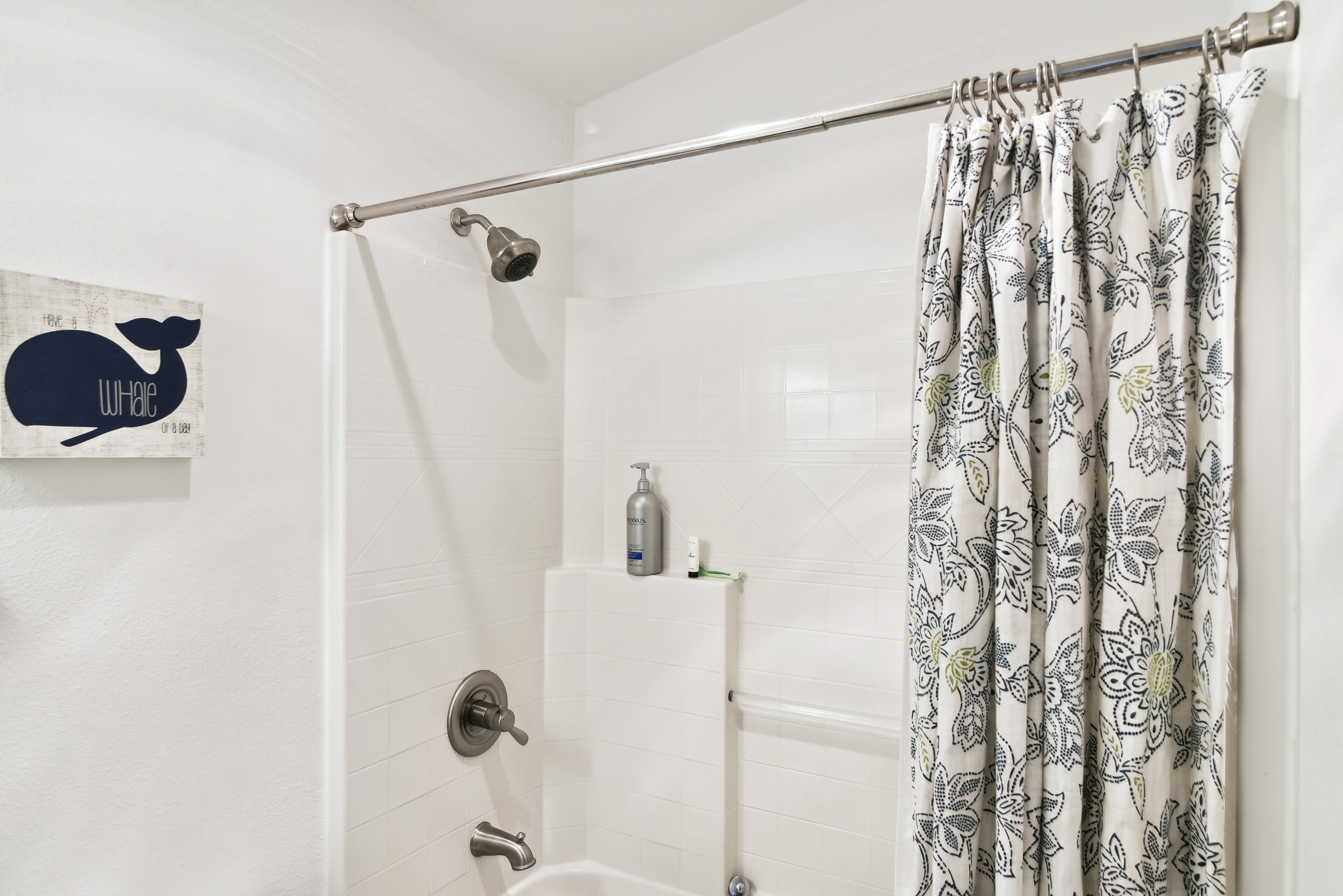 Full Bathroom | Towels Provided | Complimentary Toiletries | Hair Dryer