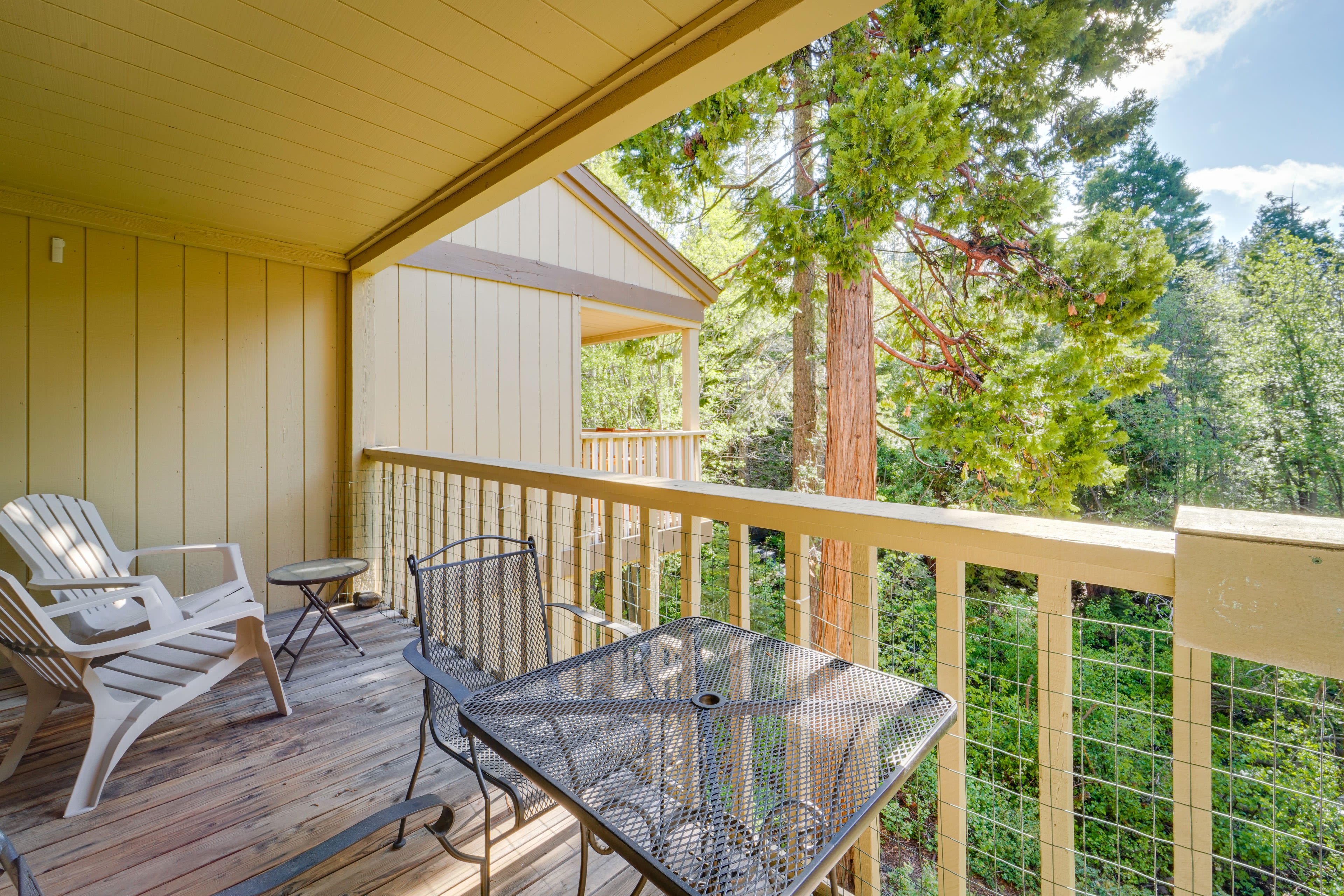 Private Balcony | Forest Views