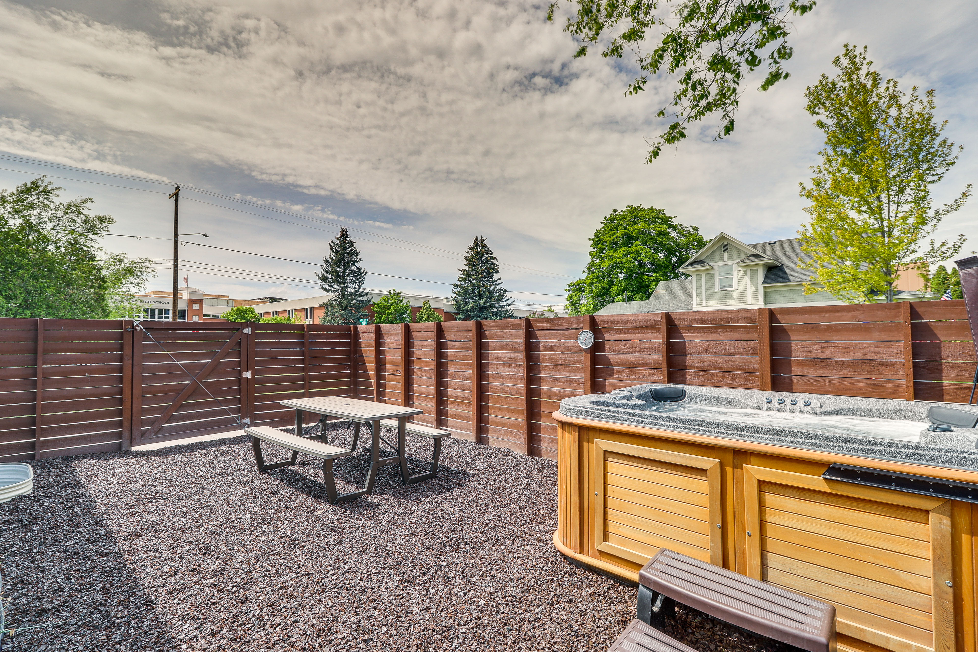 Private Yard | Saltwater Hot Tub