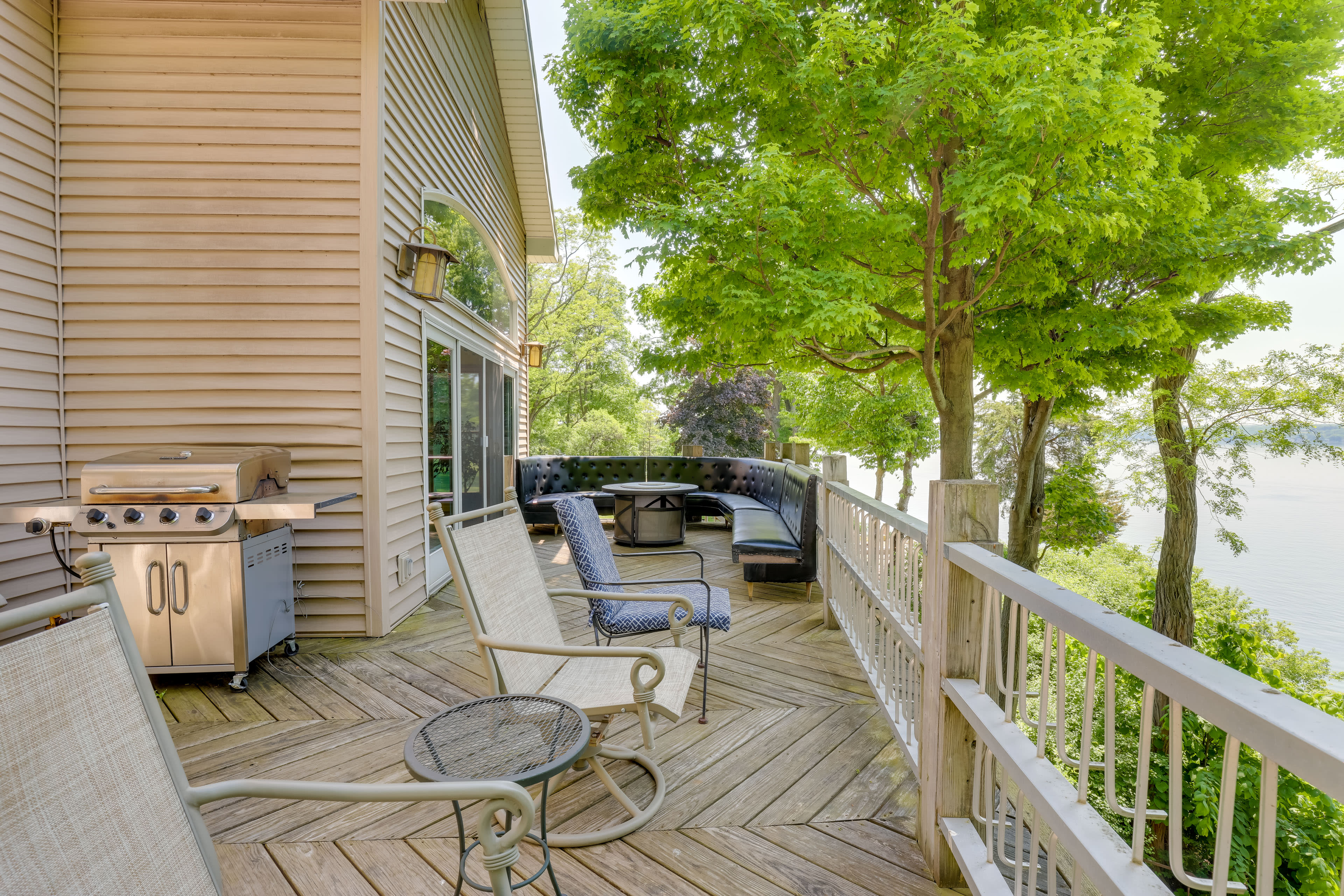 Private Lookout Deck | Access Via 2nd-Floor Great Room