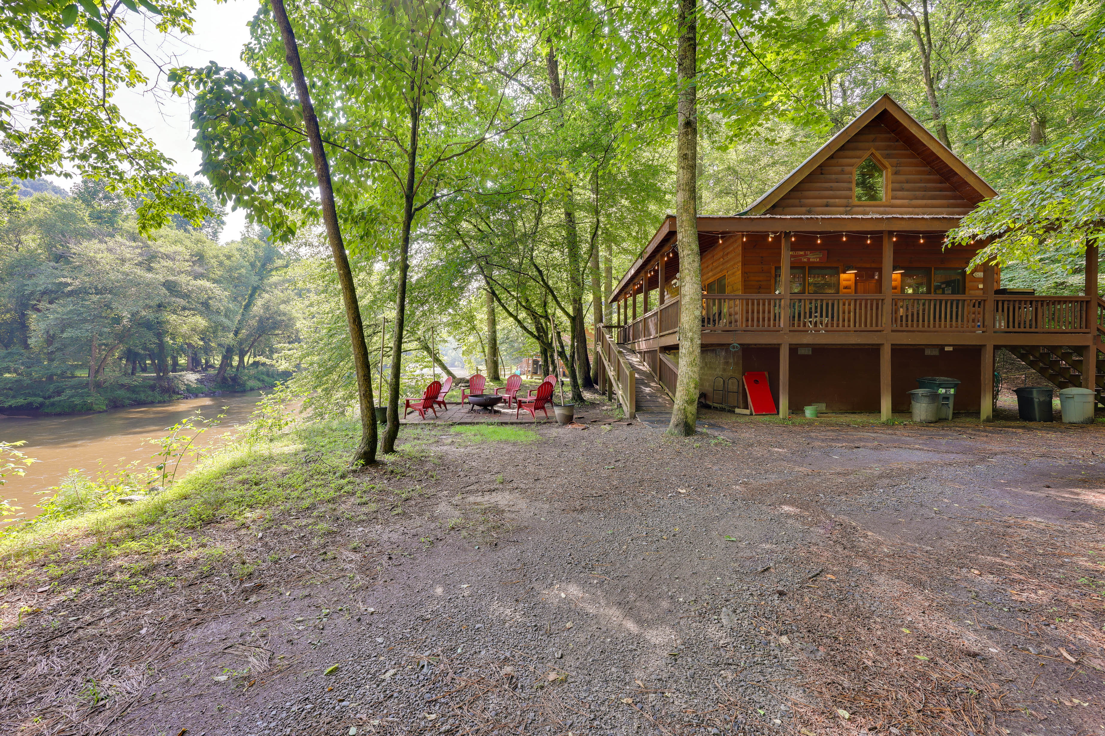 Riverfront Ellijay Cabin w/ Deck + Pool Access!