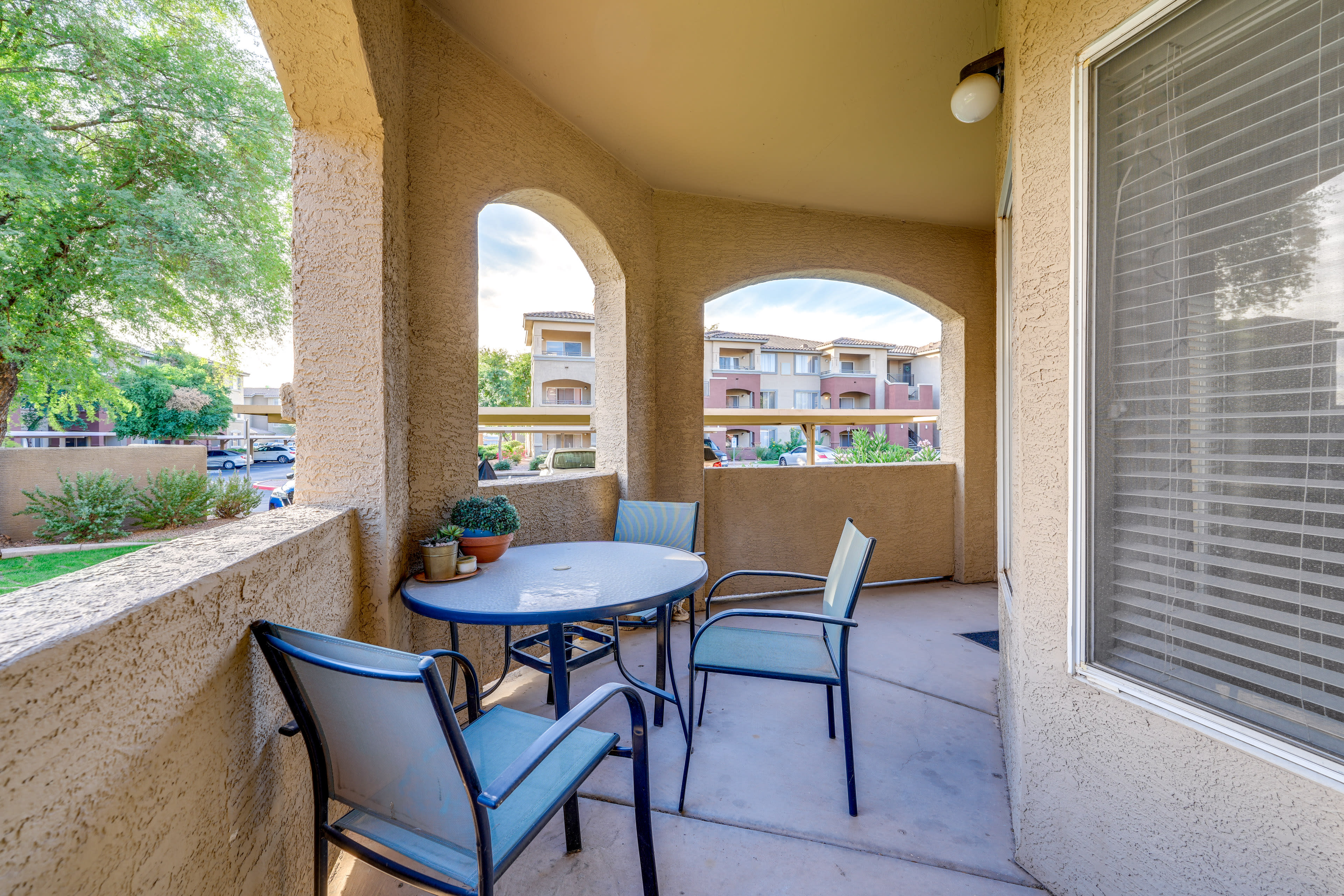 Private Patio | Outdoor Dining Area