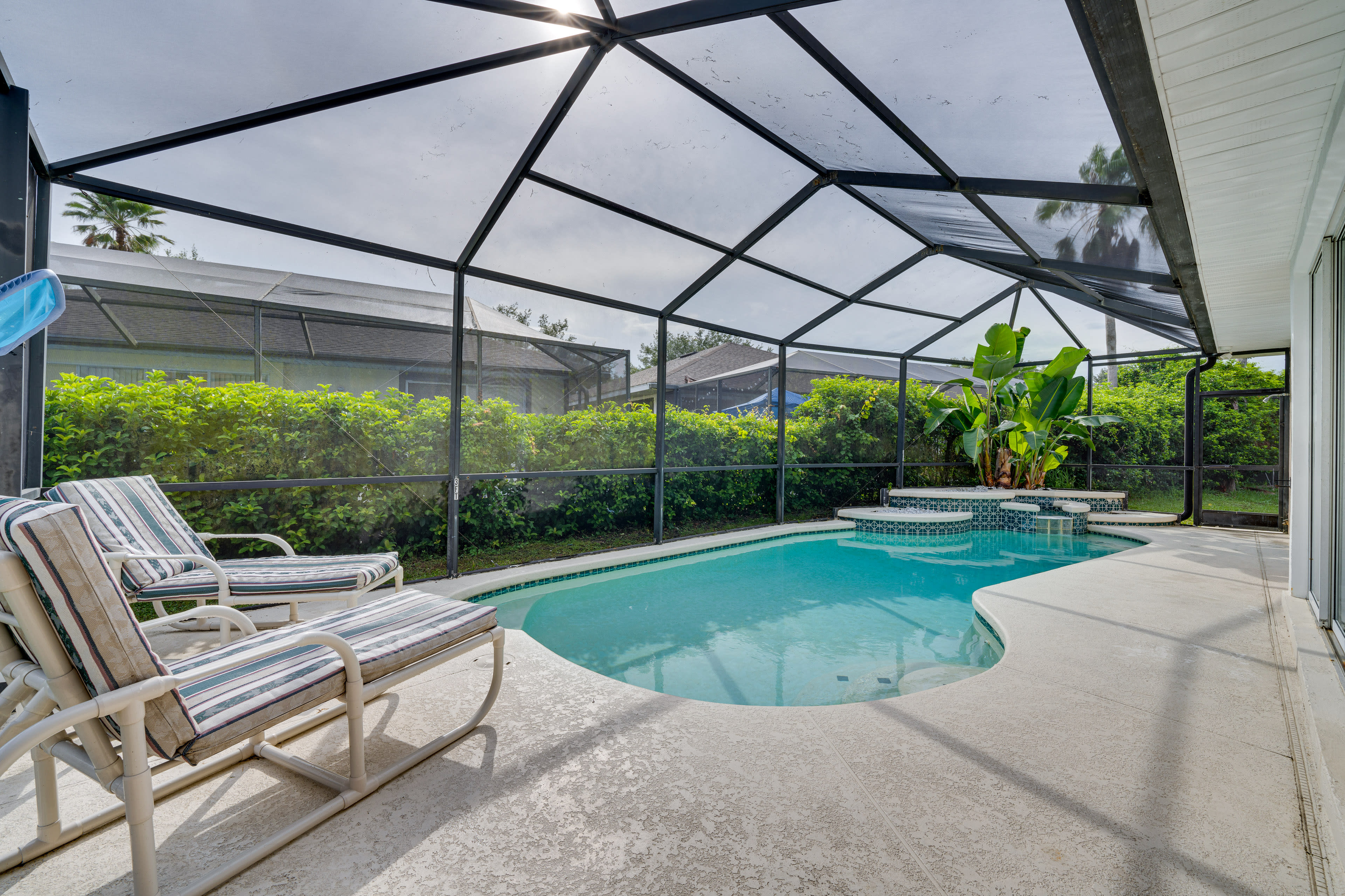 Lanai w/ Private Pool