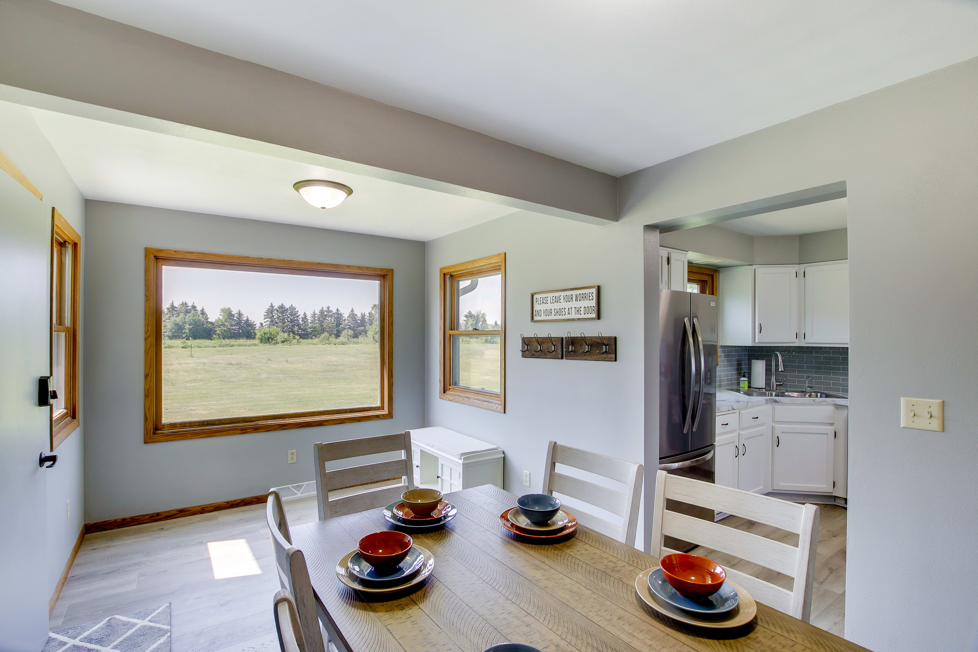 Dining Room | Dishware & Flatware Provided