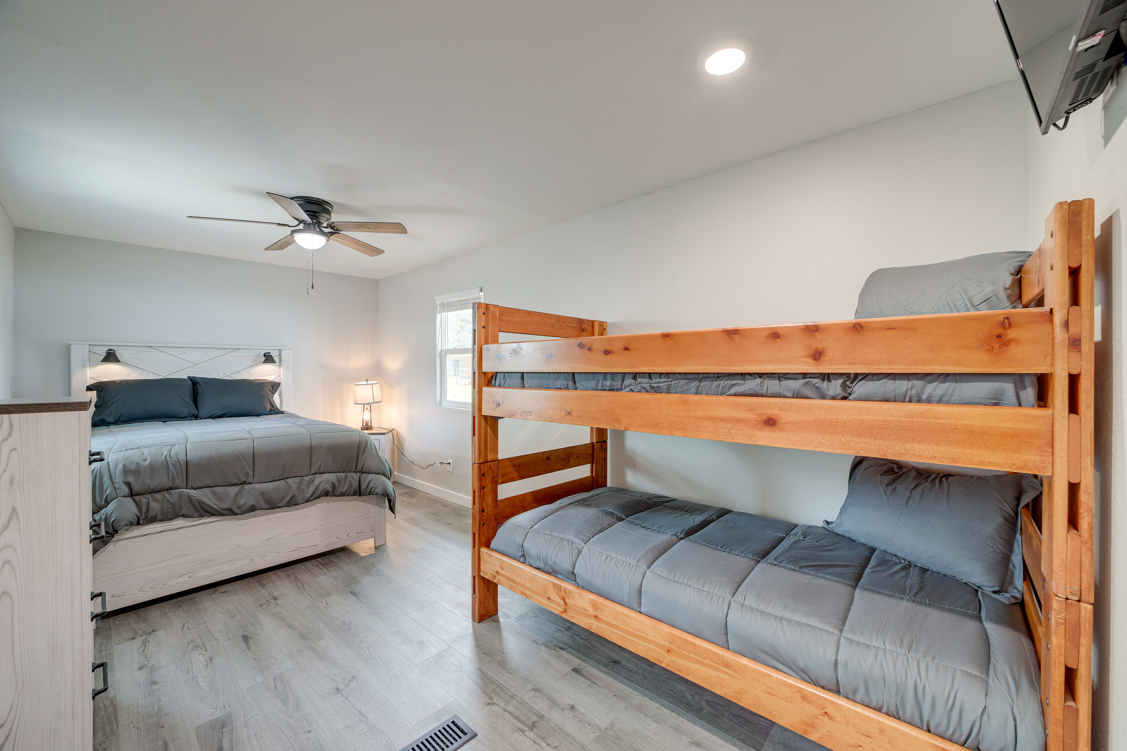 Bedroom 3 | Queen Bed | Twin Bunk Bed