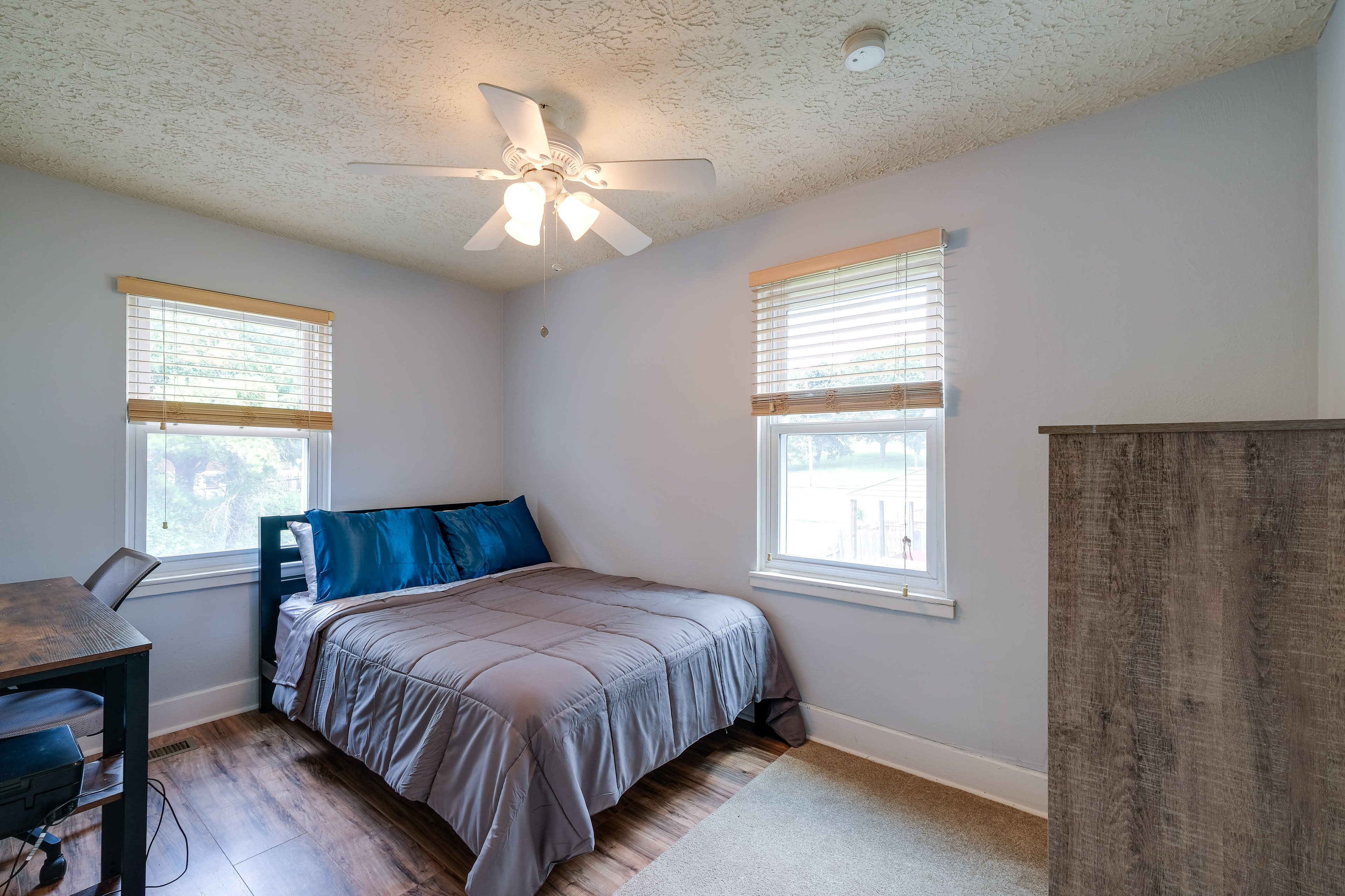 Bedroom 2 | Full Bed | Desk Workspace