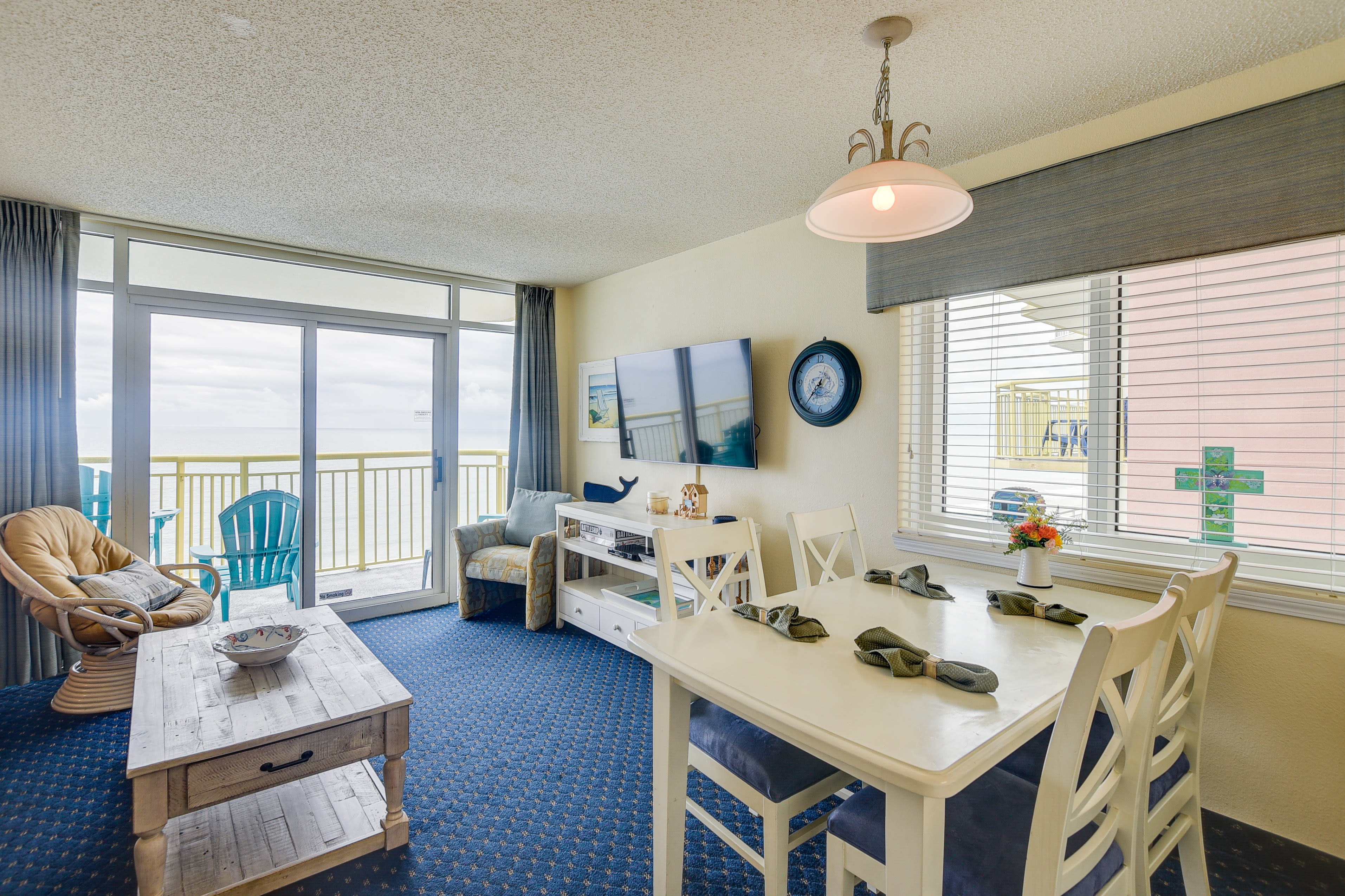 Living Room | Queen Sleeper Sofa | Smart TV | Balcony Access