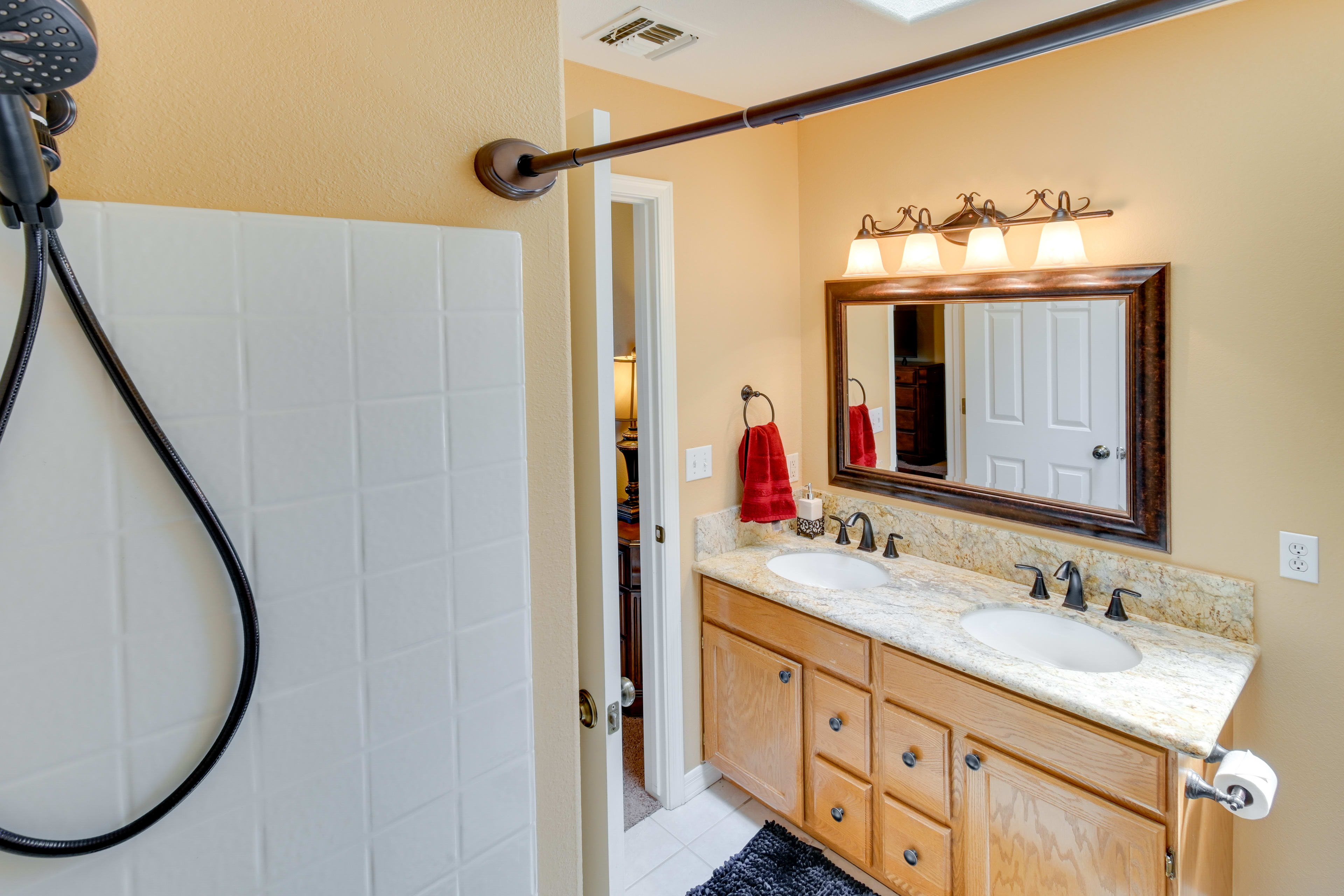 Full Bathroom | Shower/Tub Combo | Towels Provided | Hair Dryer