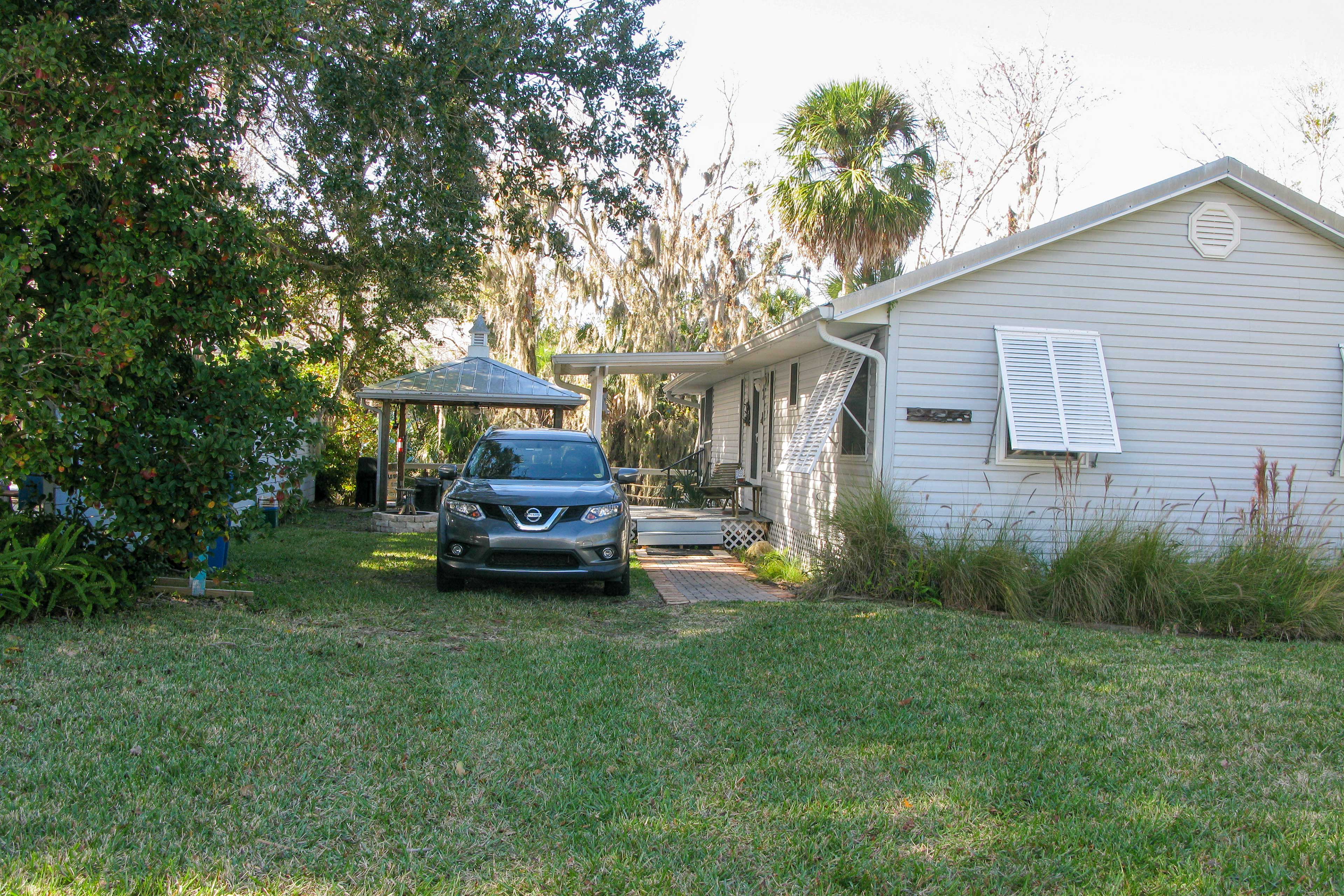 Parking | Lawn Space (2 Vehicles Max)