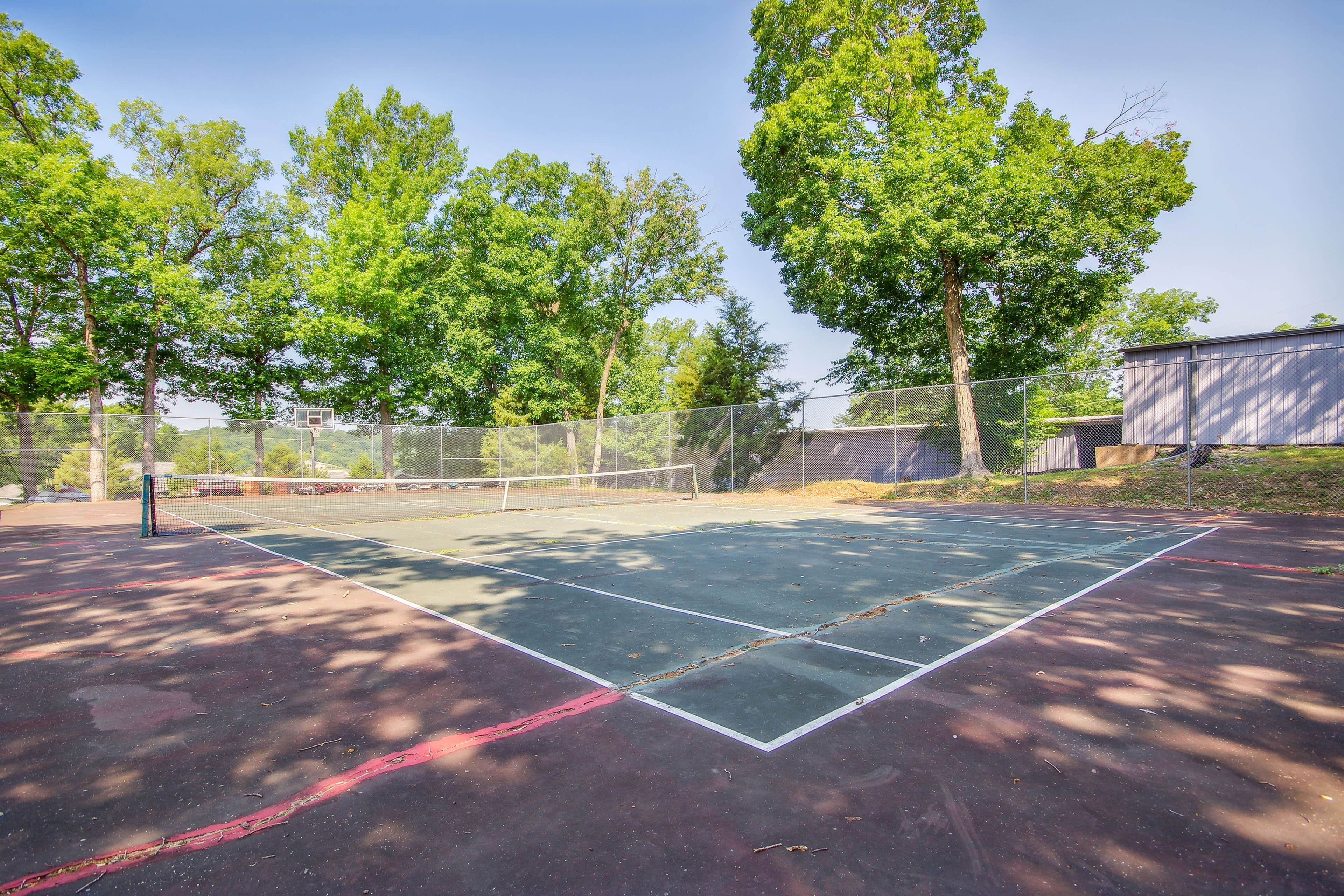 Community Tennis/Basketball Court