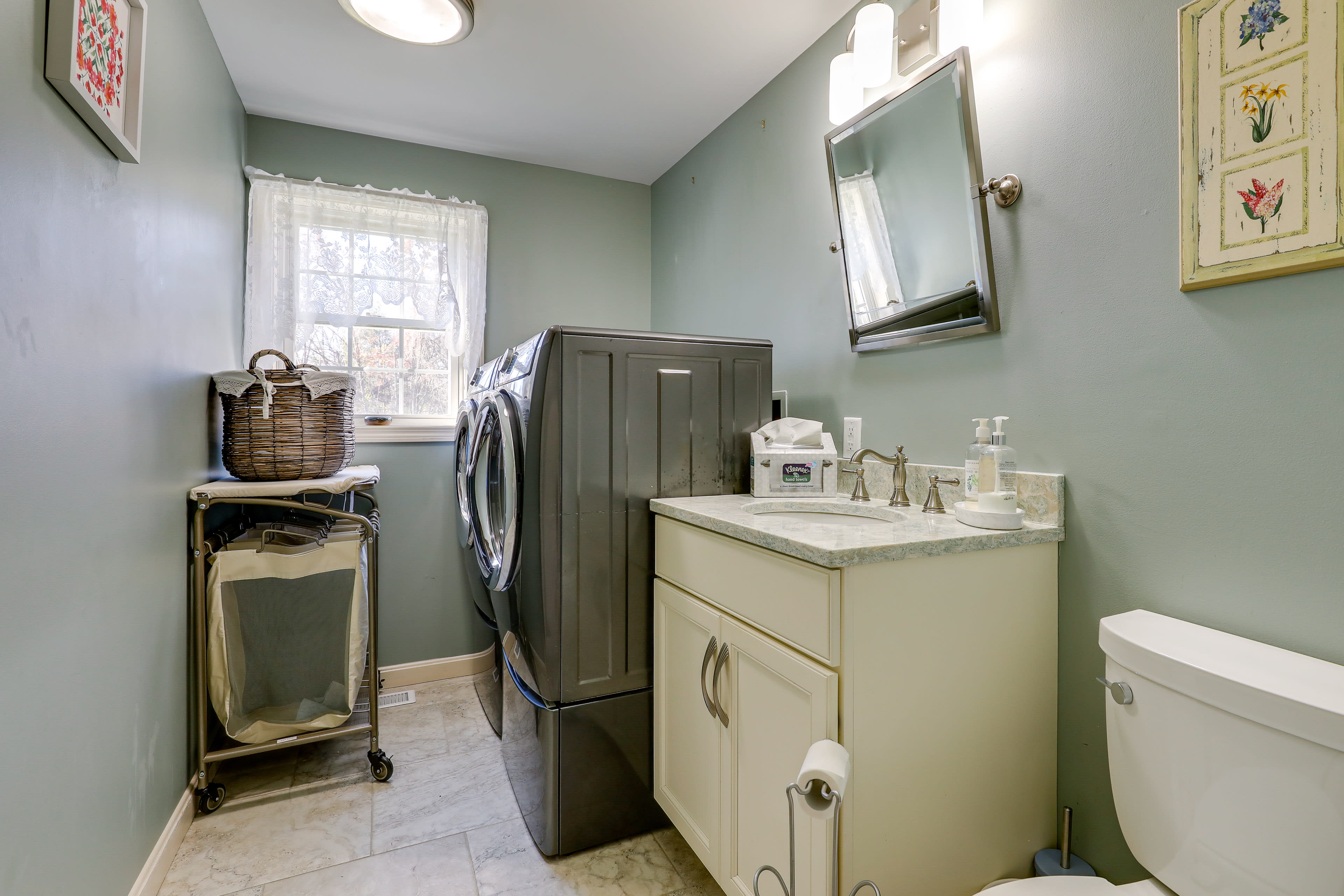 Half Bathroom | Washer & Dryer