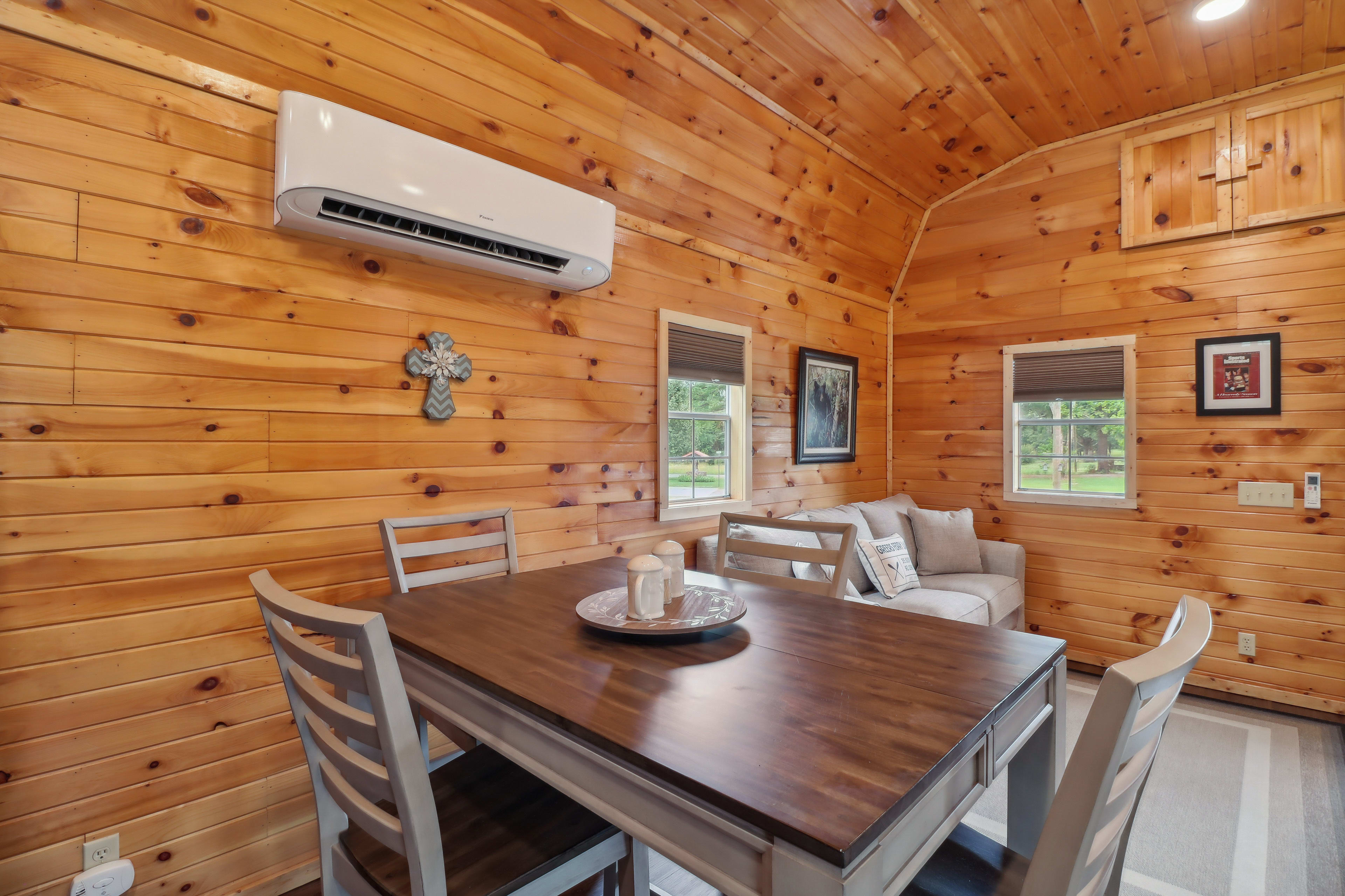 Studio | Dining Area | Dishware/Flatware | Trash Bags/Paper Towels