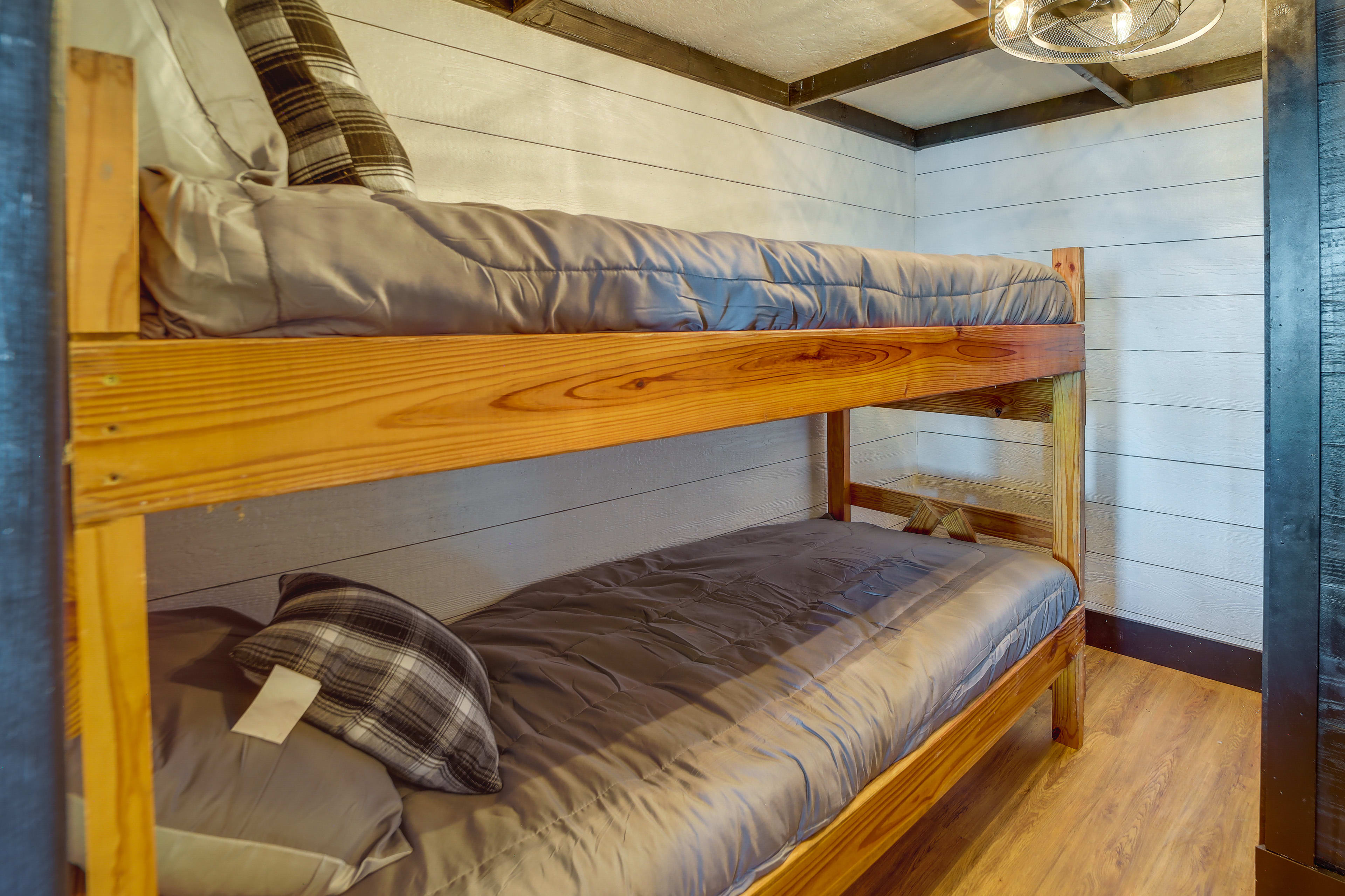 Bedroom 2 | Twin Bunk Bed