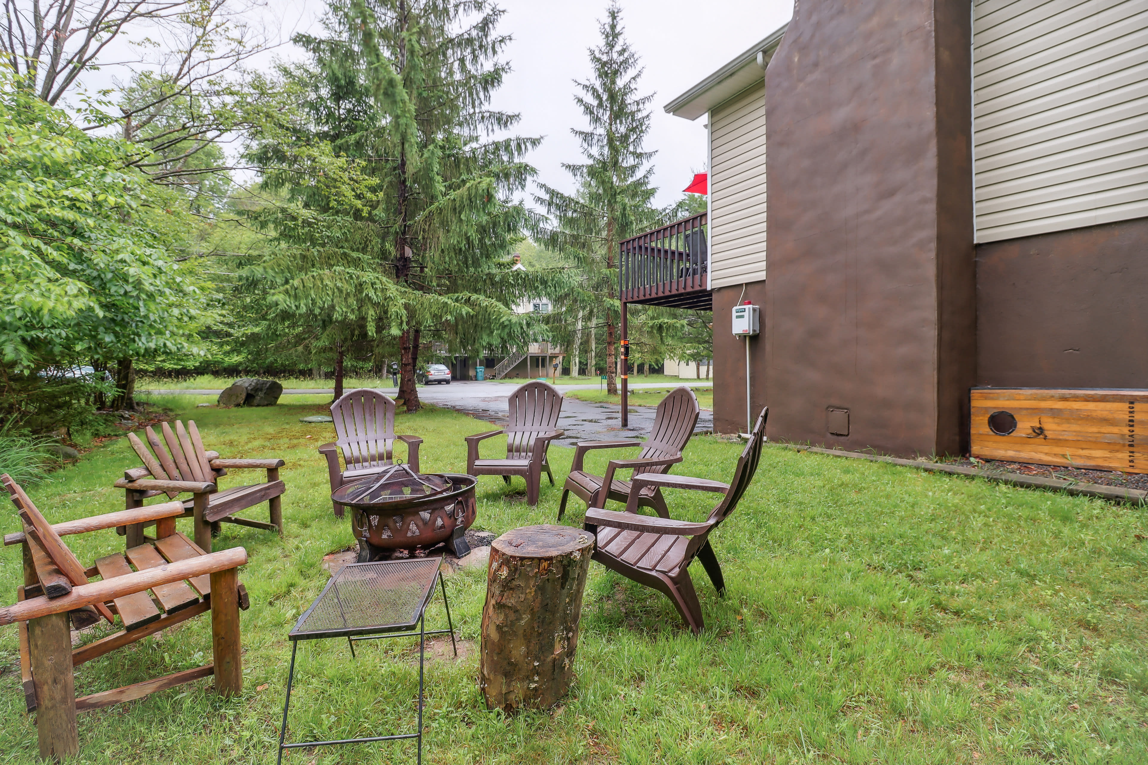 Wood-Burning Fire Pit | Outdoor Dining Area | Gas Grill | Bicycle Provided