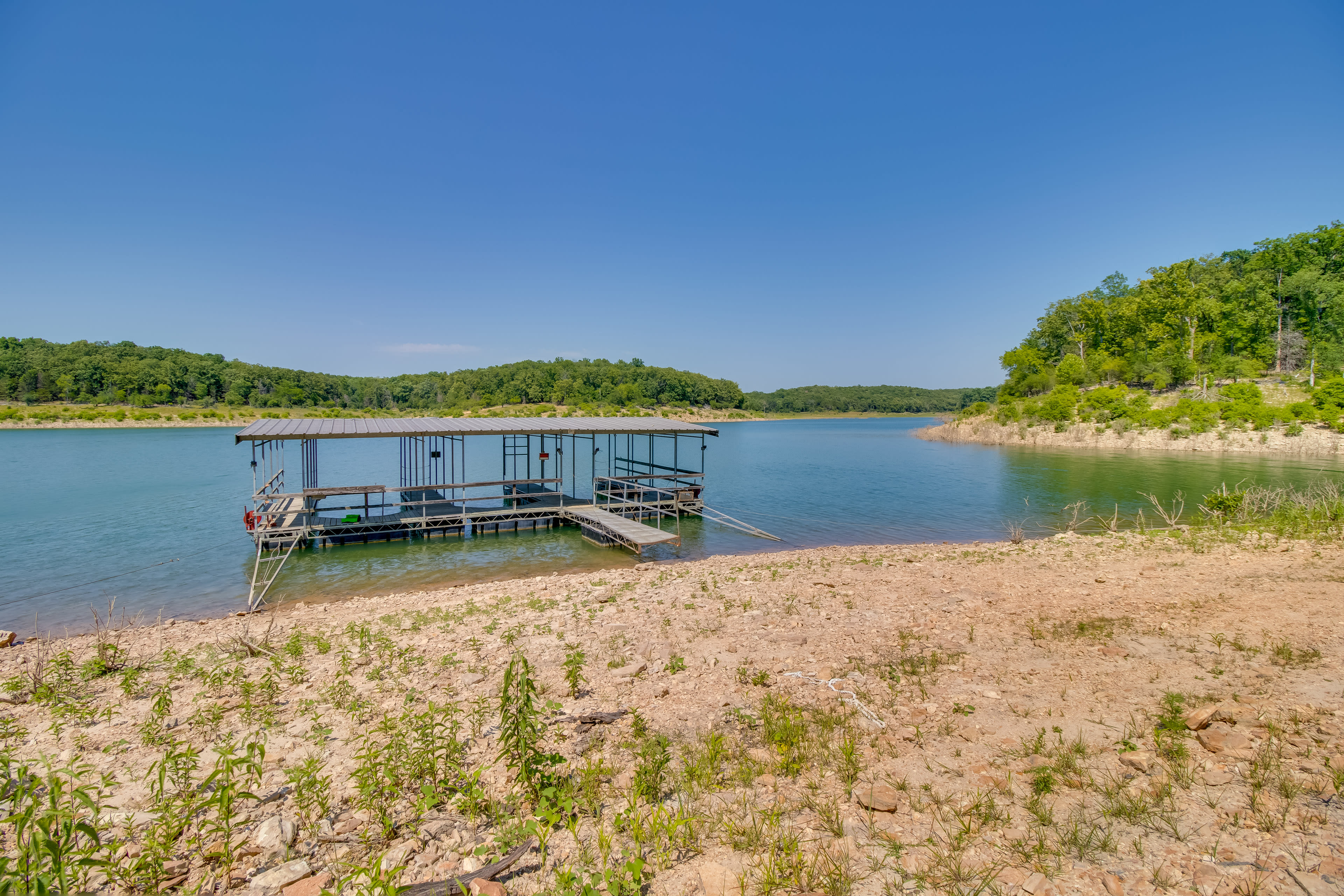 Shared Boat Dock | On-Site Lake Access