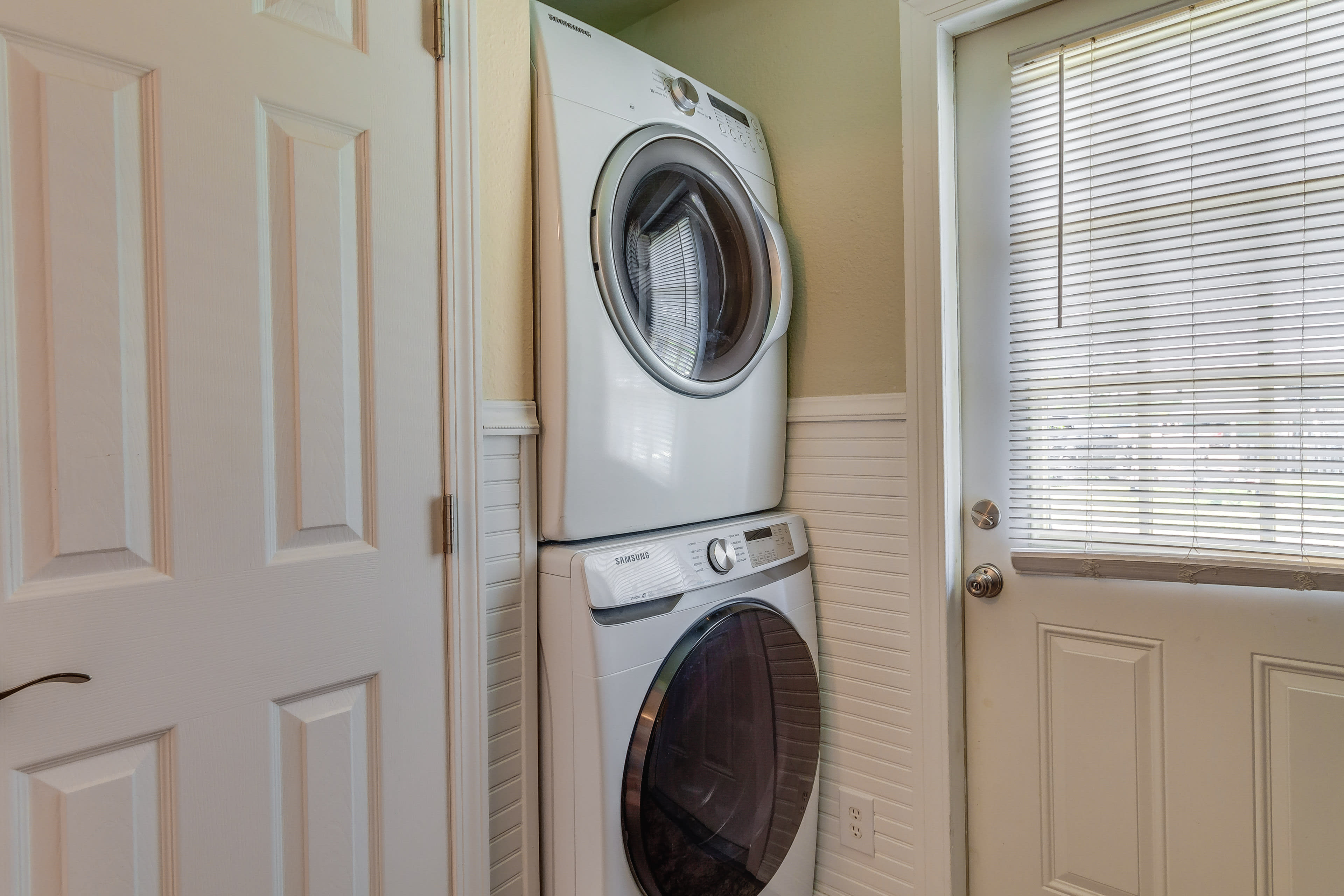 Laundry Area | Updated Washer & Dryer