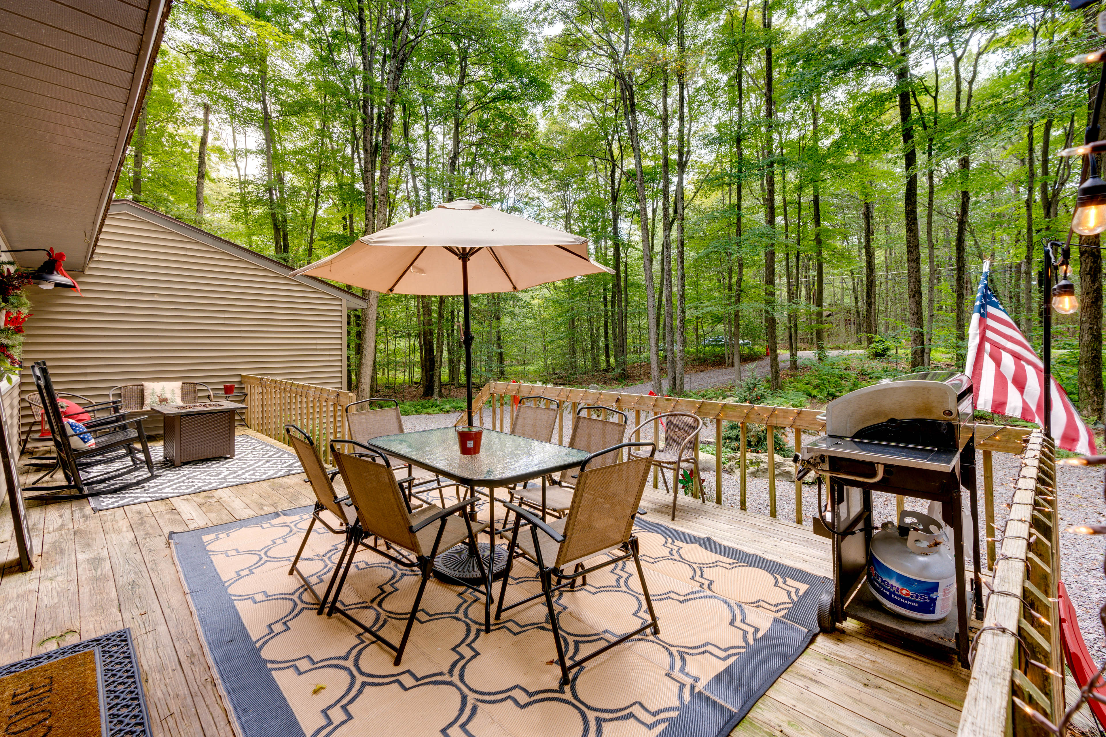 Private Deck | Gas Grill | Fire Pit