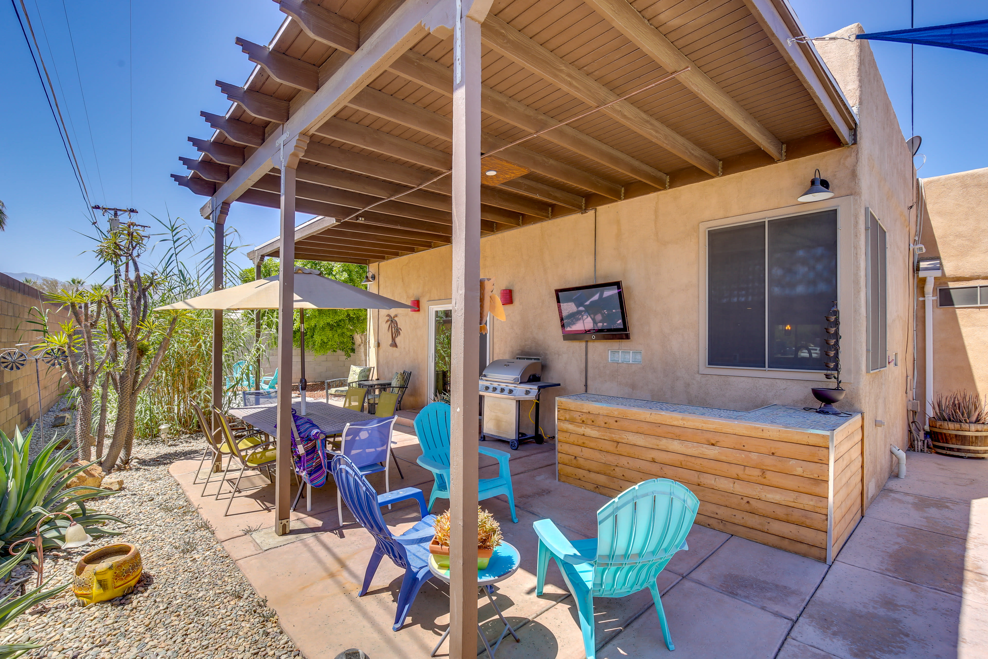 Covered Patio | Outdoor Dining | Smart TV | Gas Grill