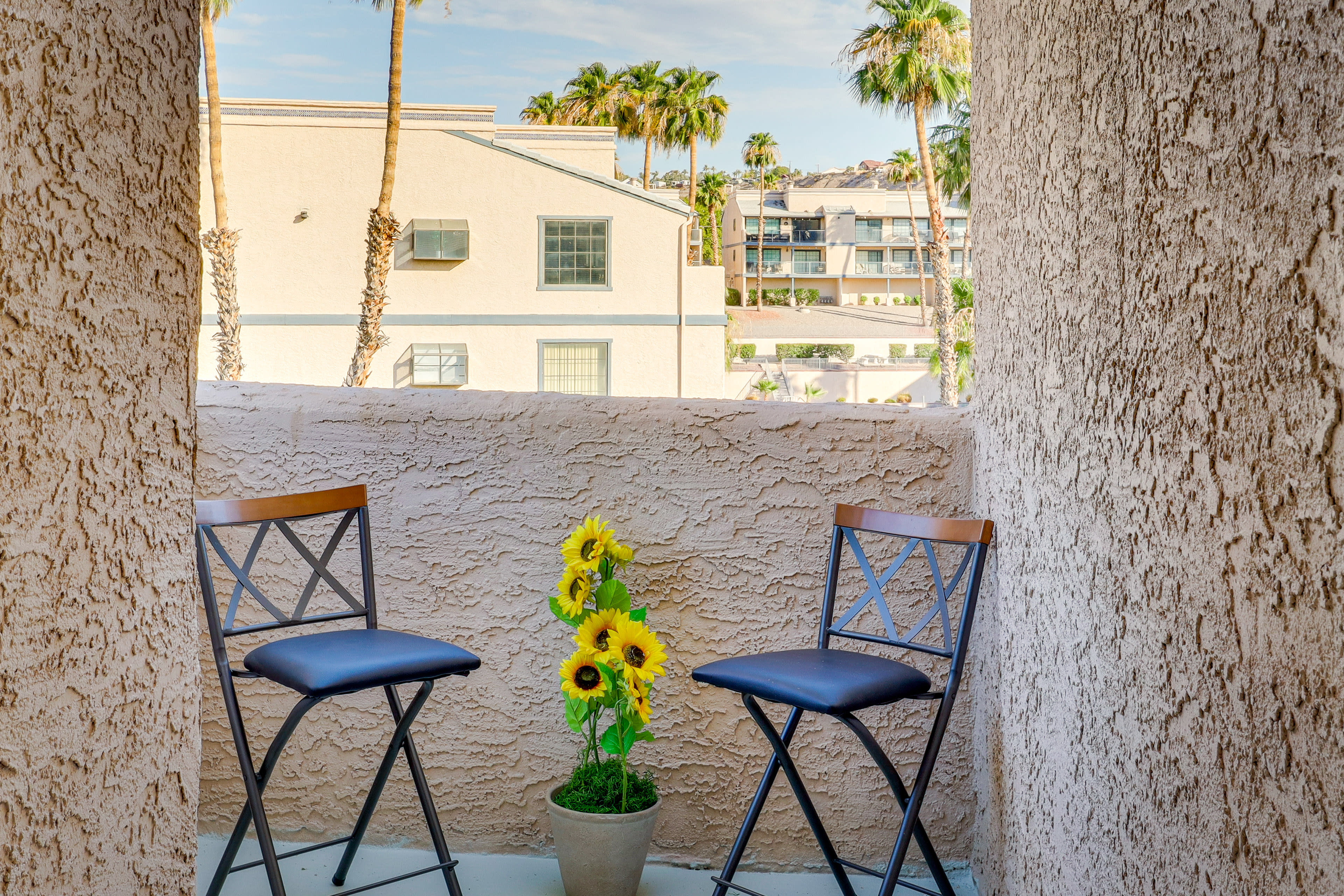 Patio | Outdoor Seating