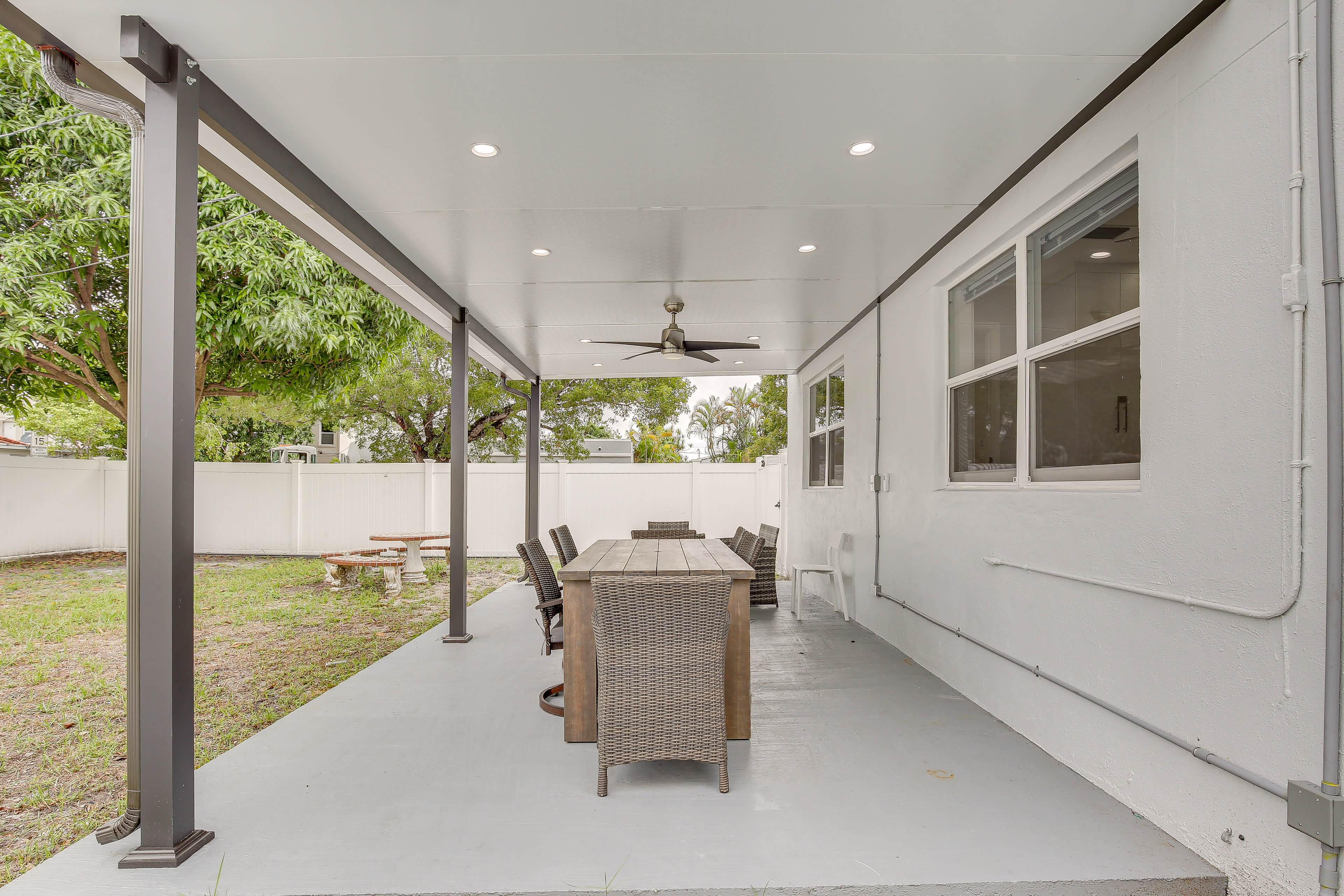 Covered Patio | Dining Area