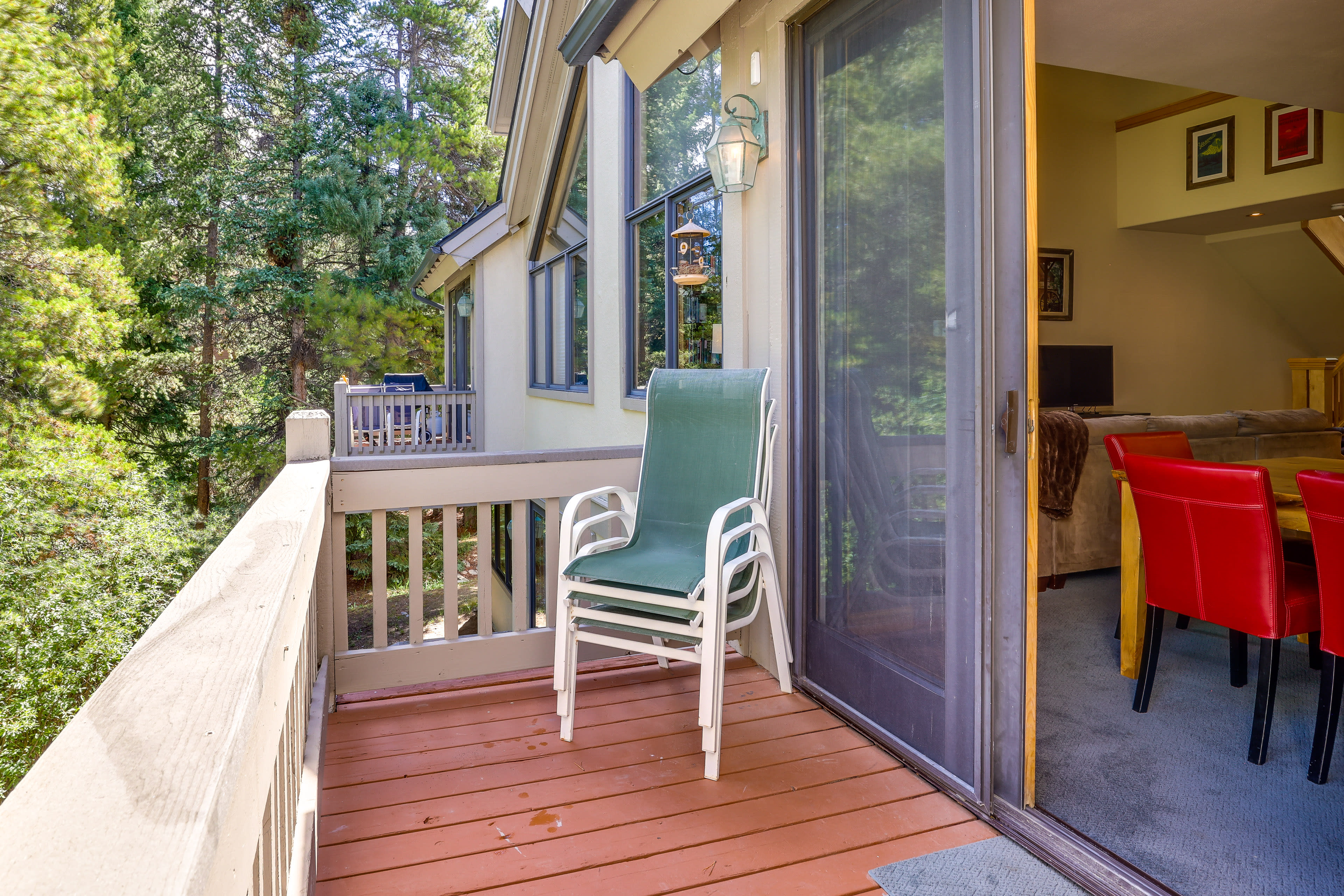 Balcony | Gas Grill | Outdoor Seating