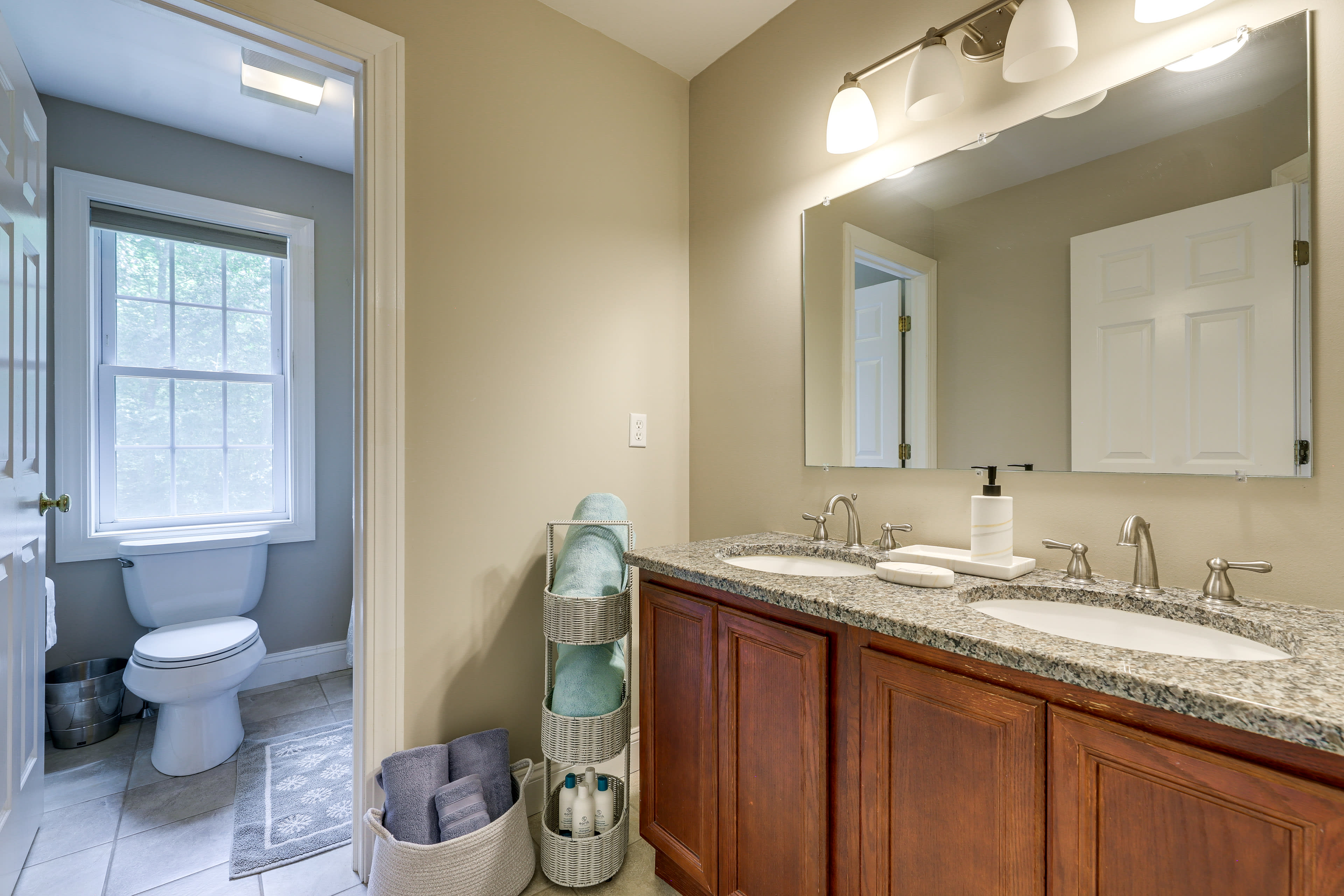 Full Bathroom | 2nd Floor | Walk-In Shower | Hair Dryer