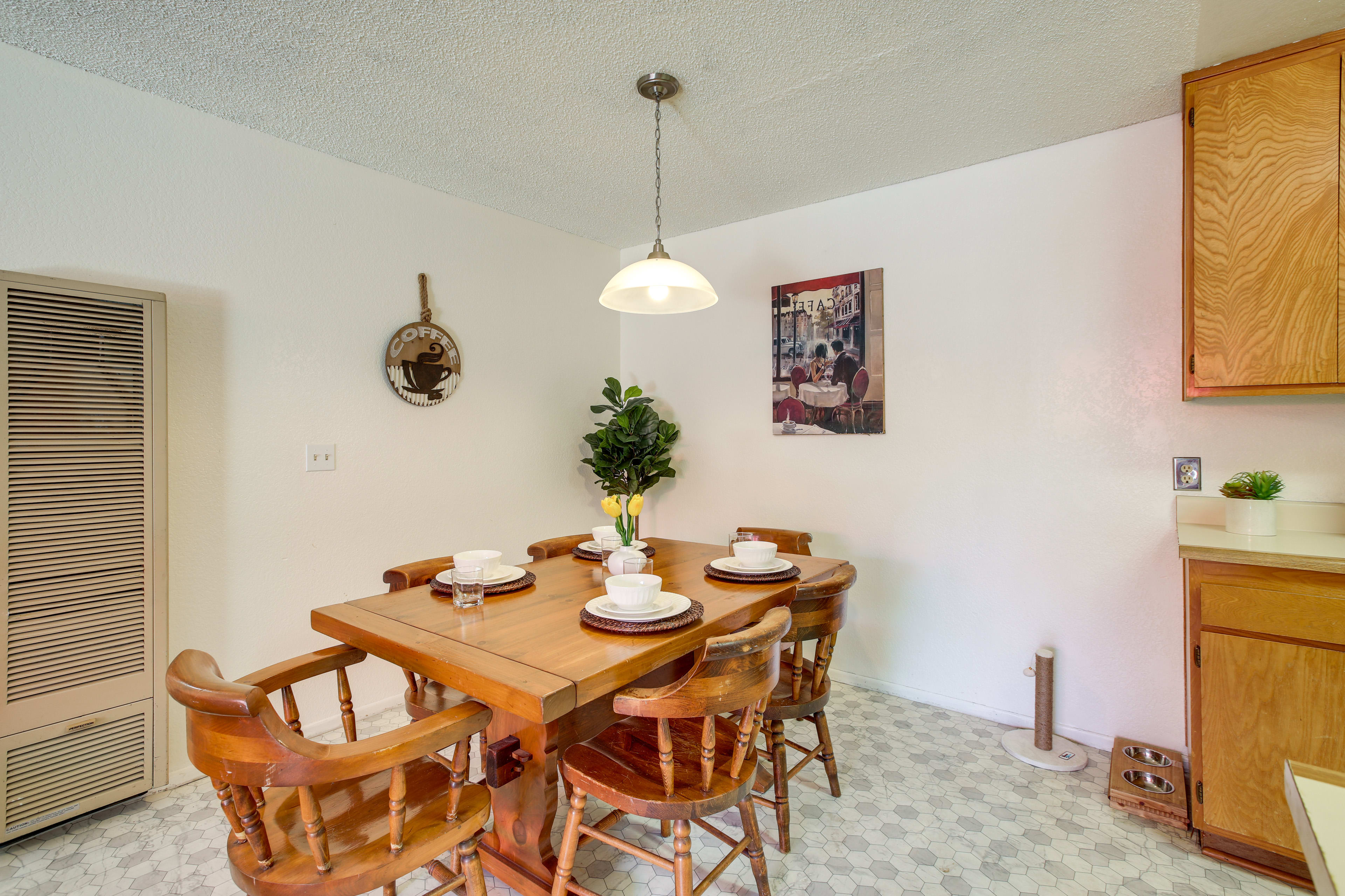 Dining Area | Dishware/Flatware | Trash Bags/Paper Towels | Pet Bowls