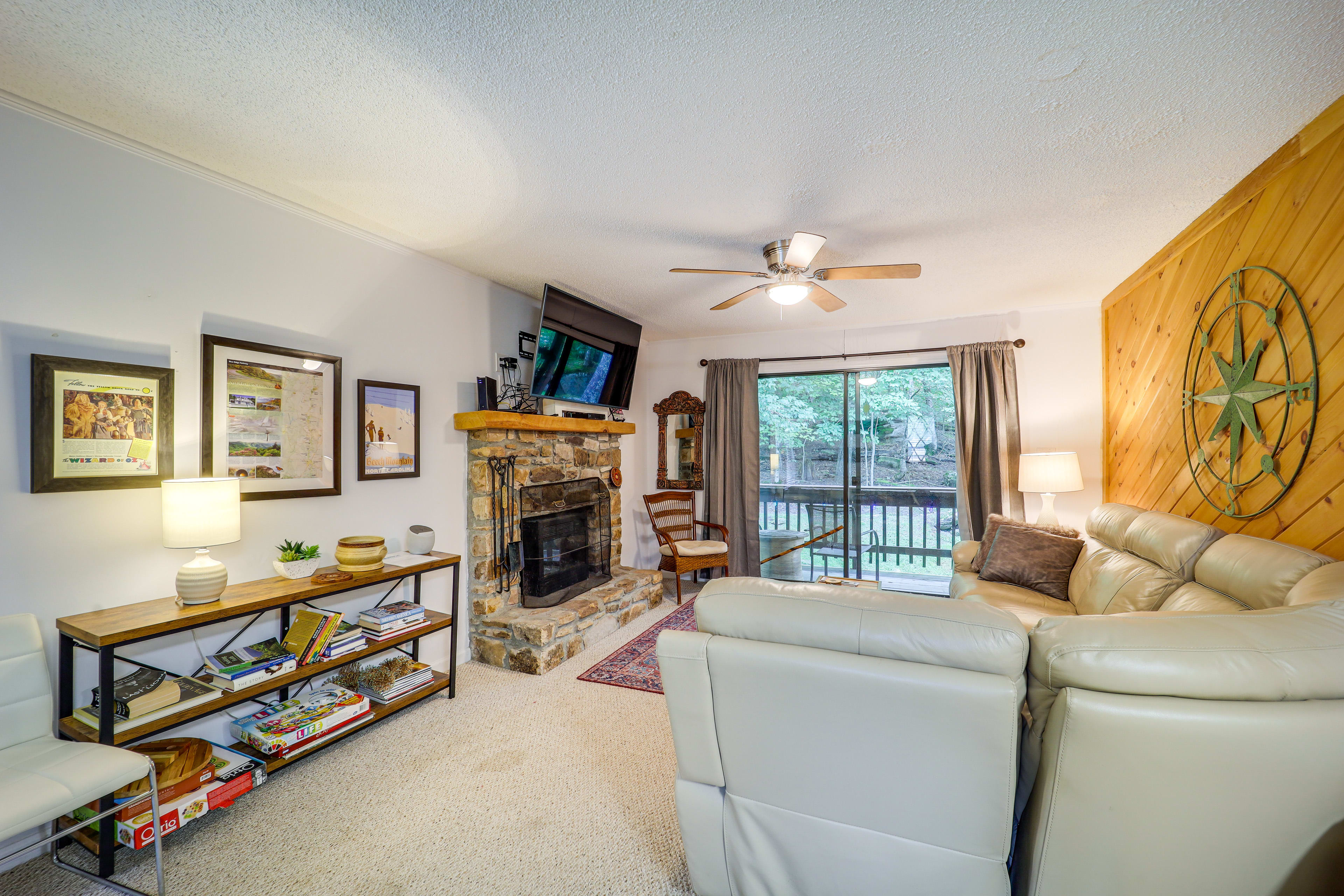 Living Room | Main Floor | Fireplace | Board Games