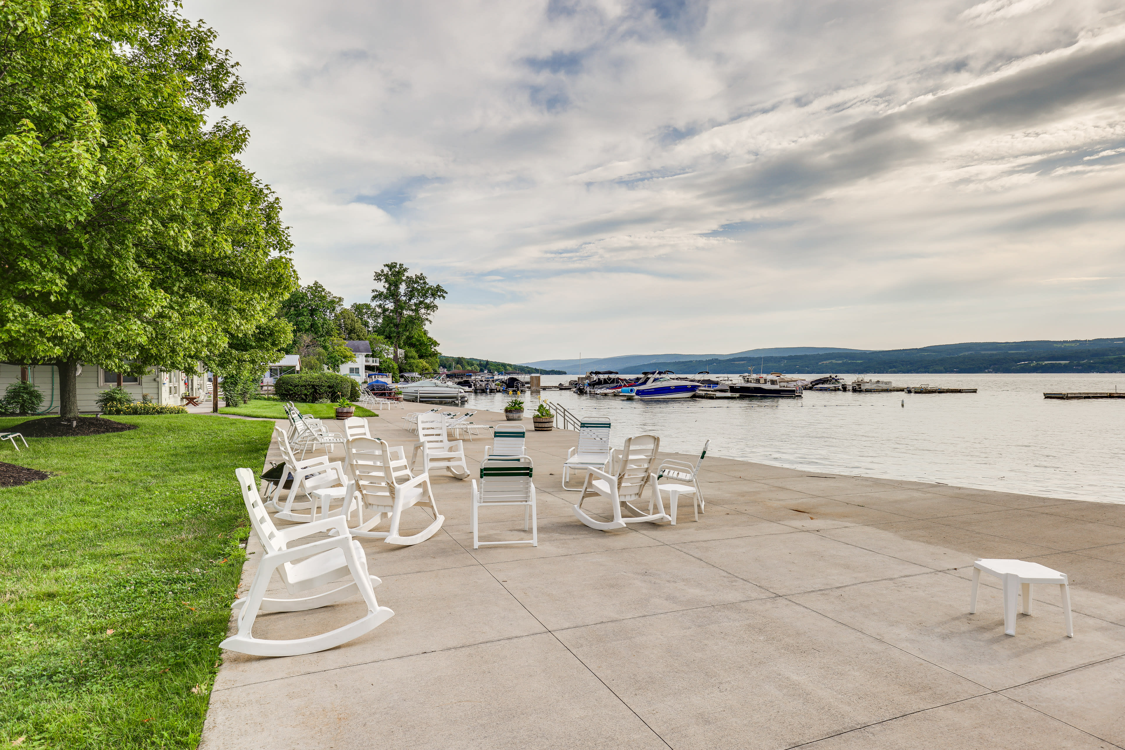 Lake Access On-Site | Private Boat Slip