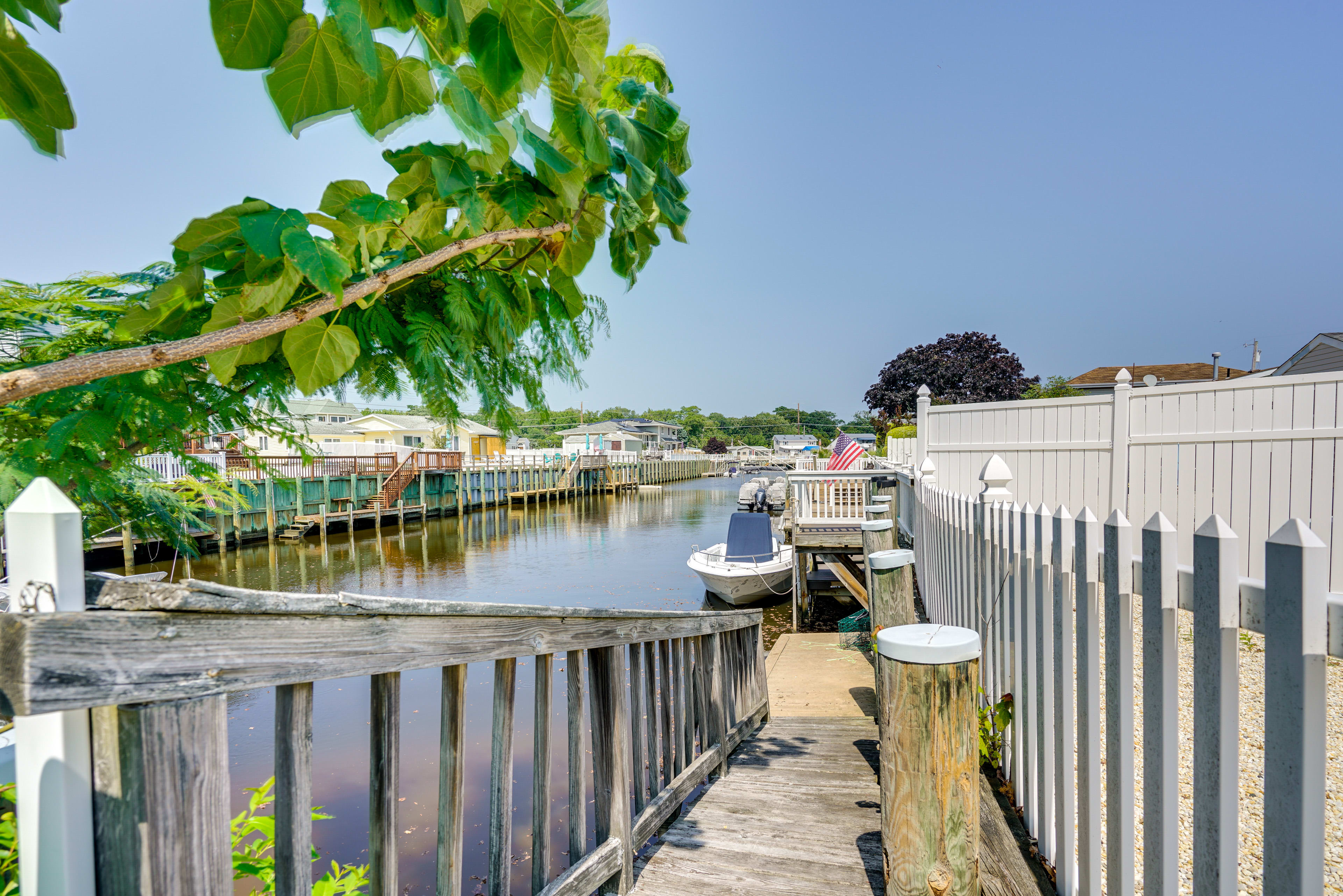 Canal Access | Walking Distance