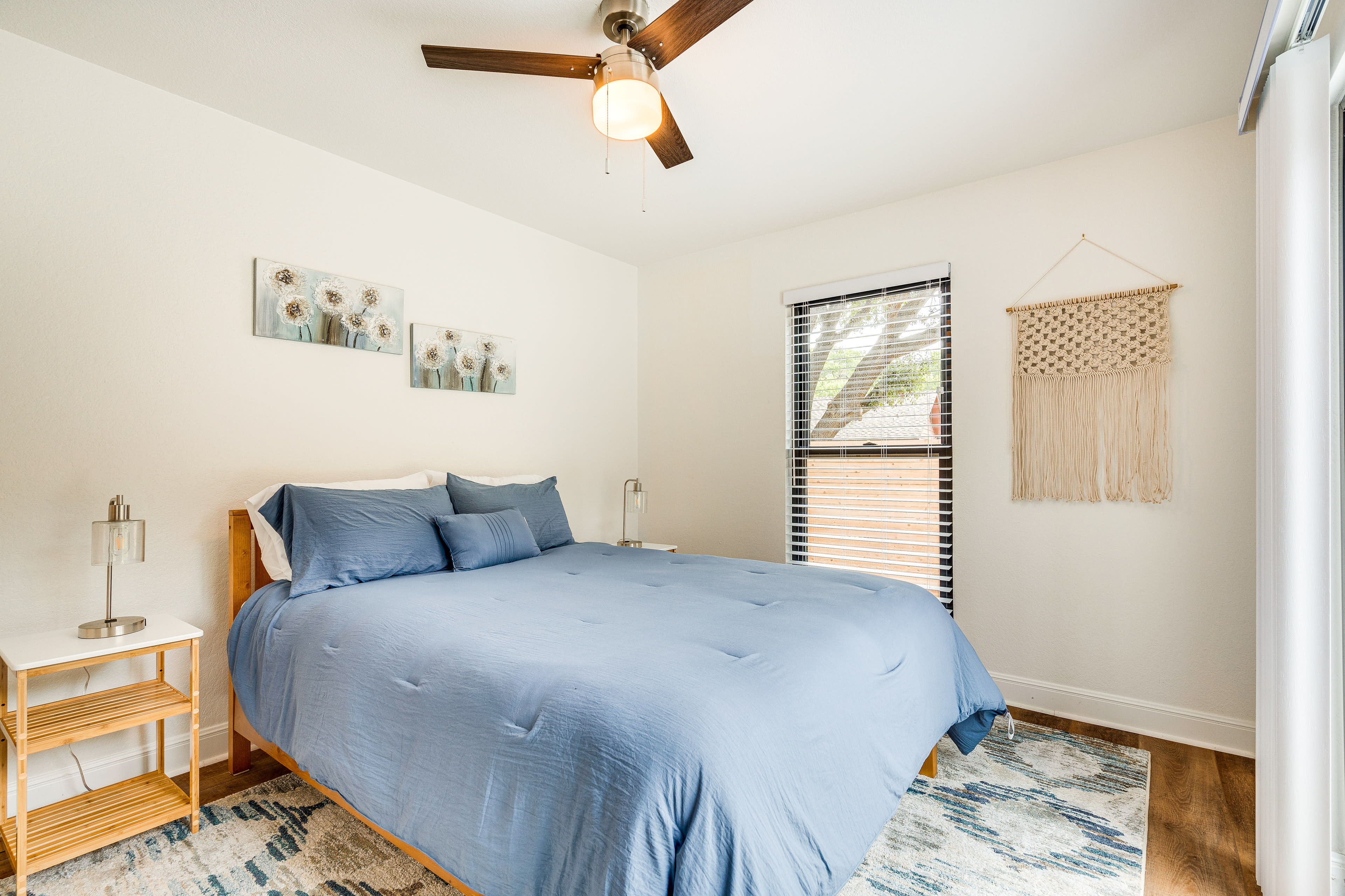 Bedroom 1 | 1st Floor | Queen Bed | Linens Provided