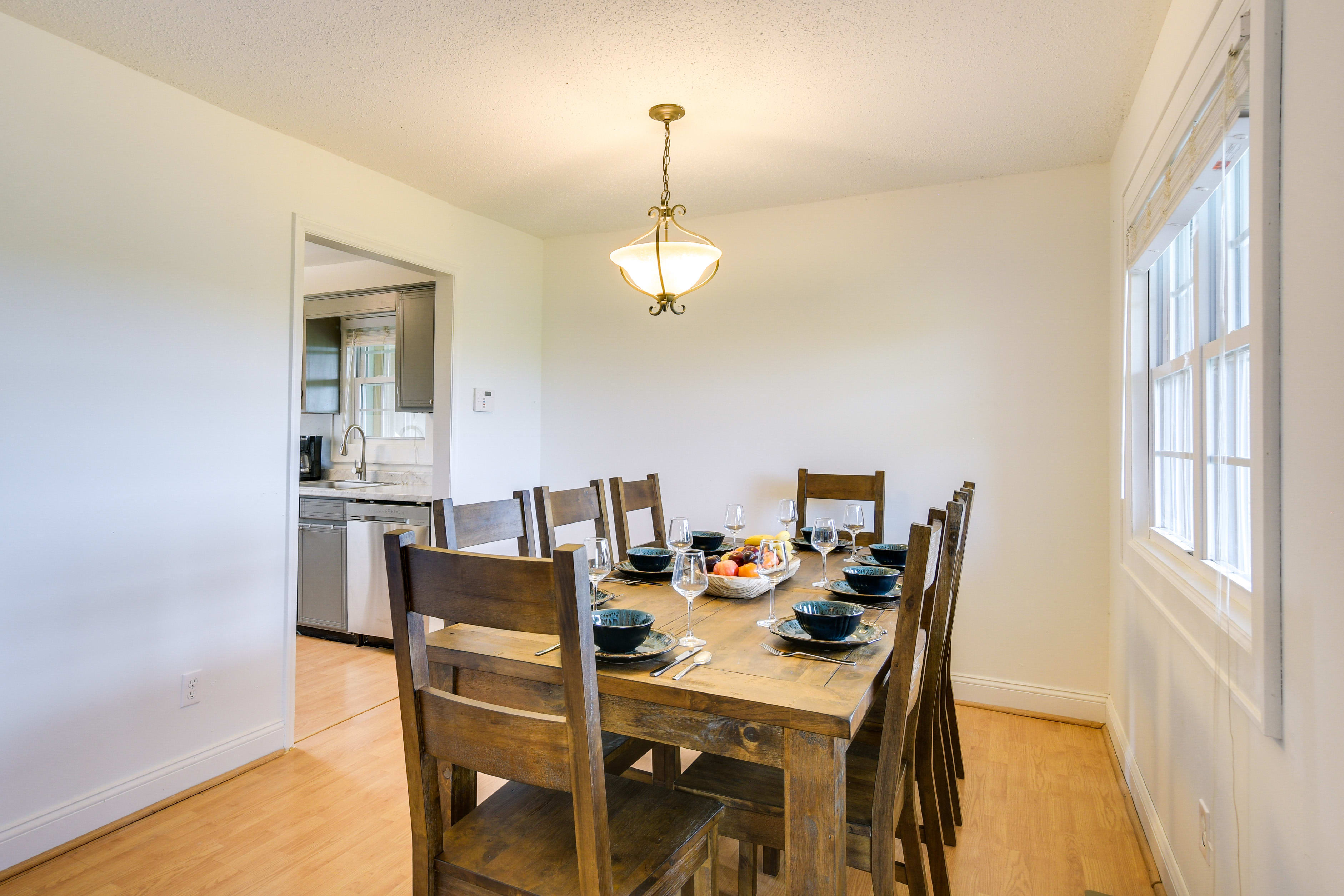 Dining Room | Dishware & Flatware Provided