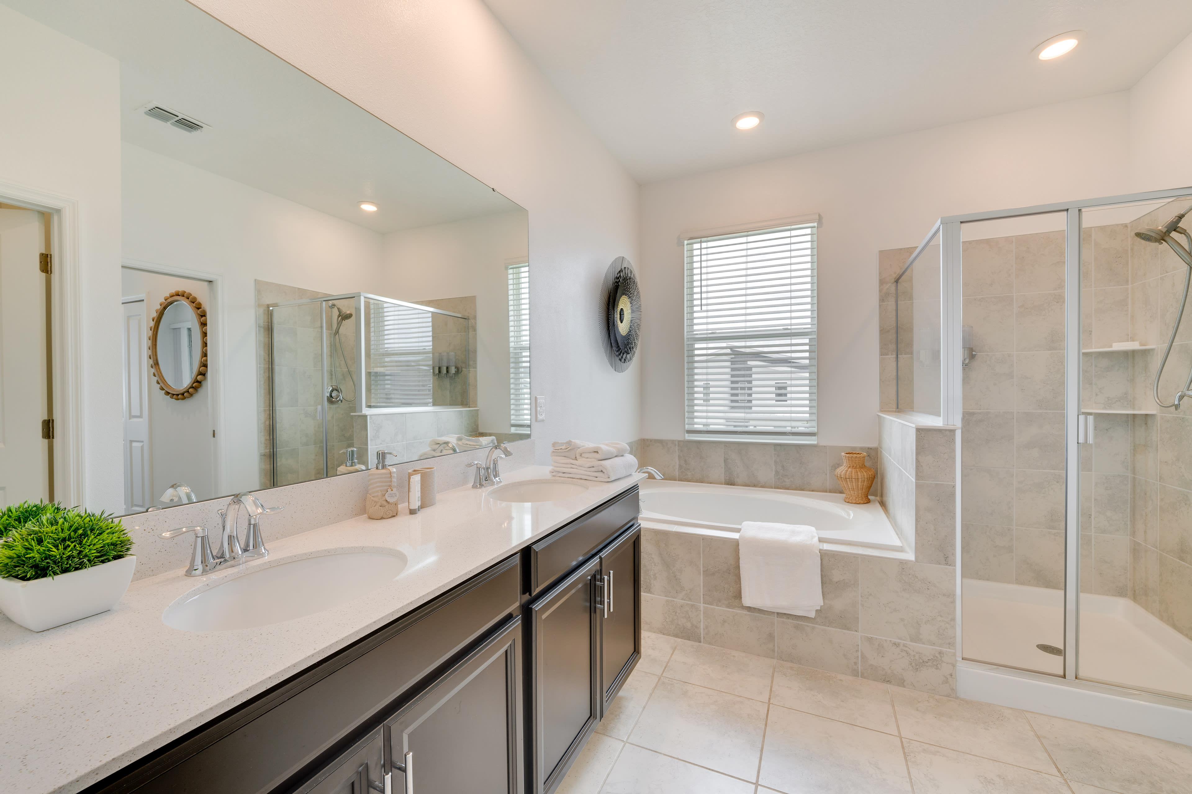 En-Suite Bathroom | Towels Provided | Complimentary Toiletries